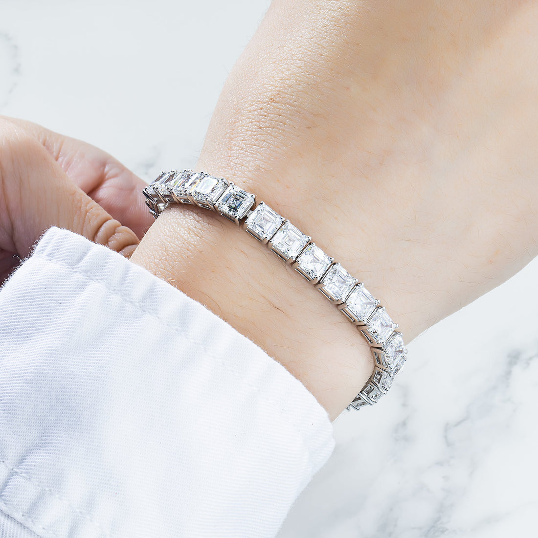 How to Choose Jewelry That Complements Your Skin Tone