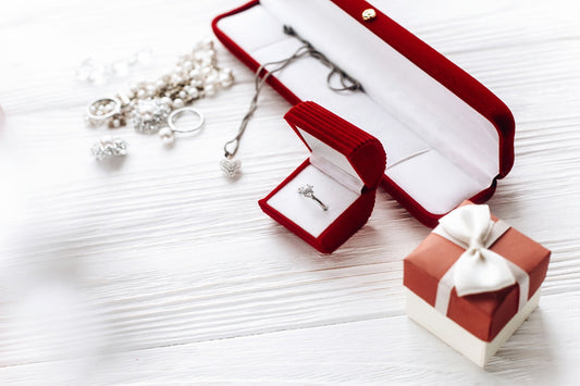 Tennis Jewelry Gift Ideas - Leon Diamond