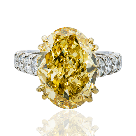 18K White Gold 11.57ct Oval Cut Fancy Yellow Diamond Ring 13.67ctw
