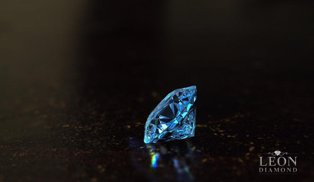 Diamond Fluorescence - Leon Diamond 