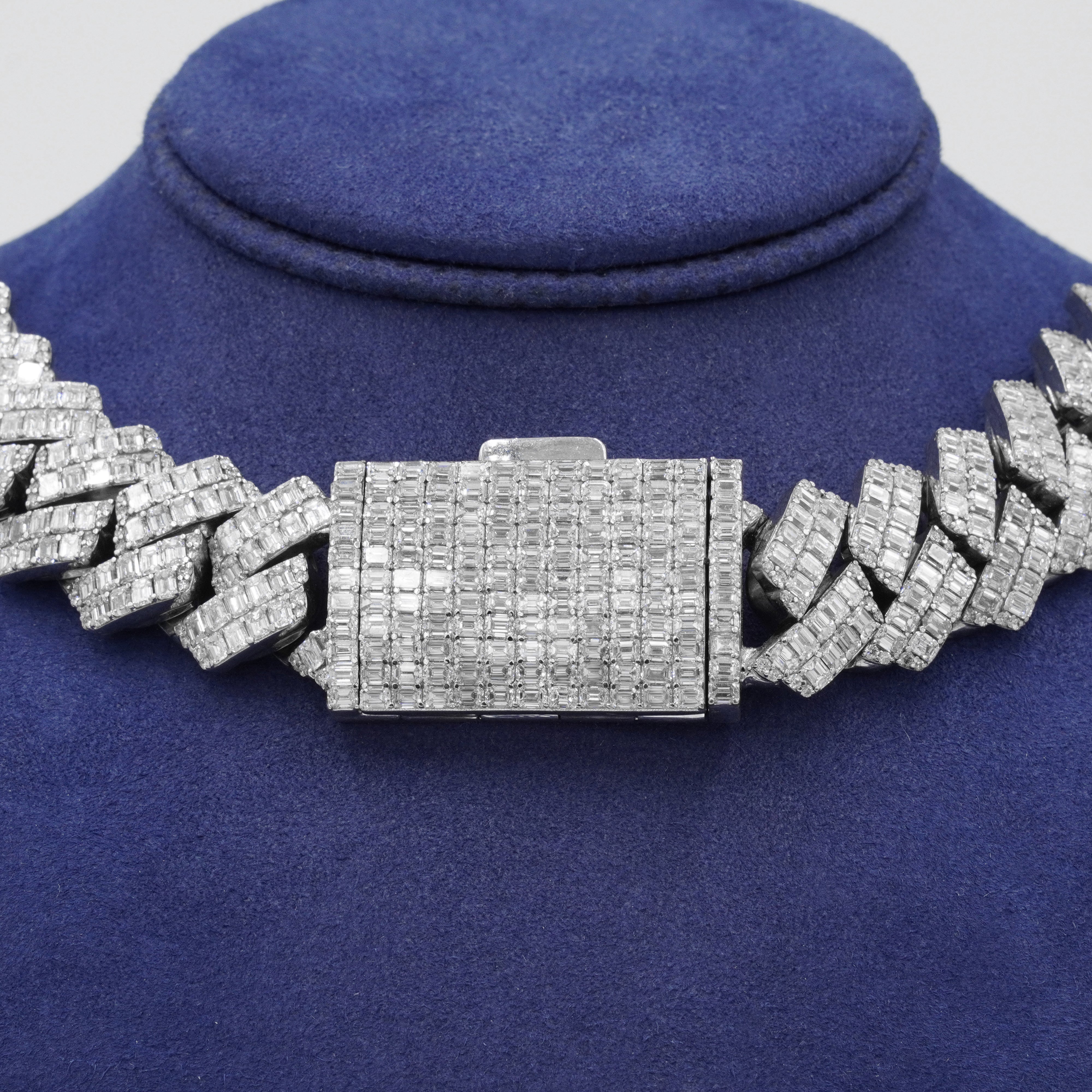 14K White Gold 20Mm Emerald Cut Diamond Cuban Link Chain 94.10Ct Chains