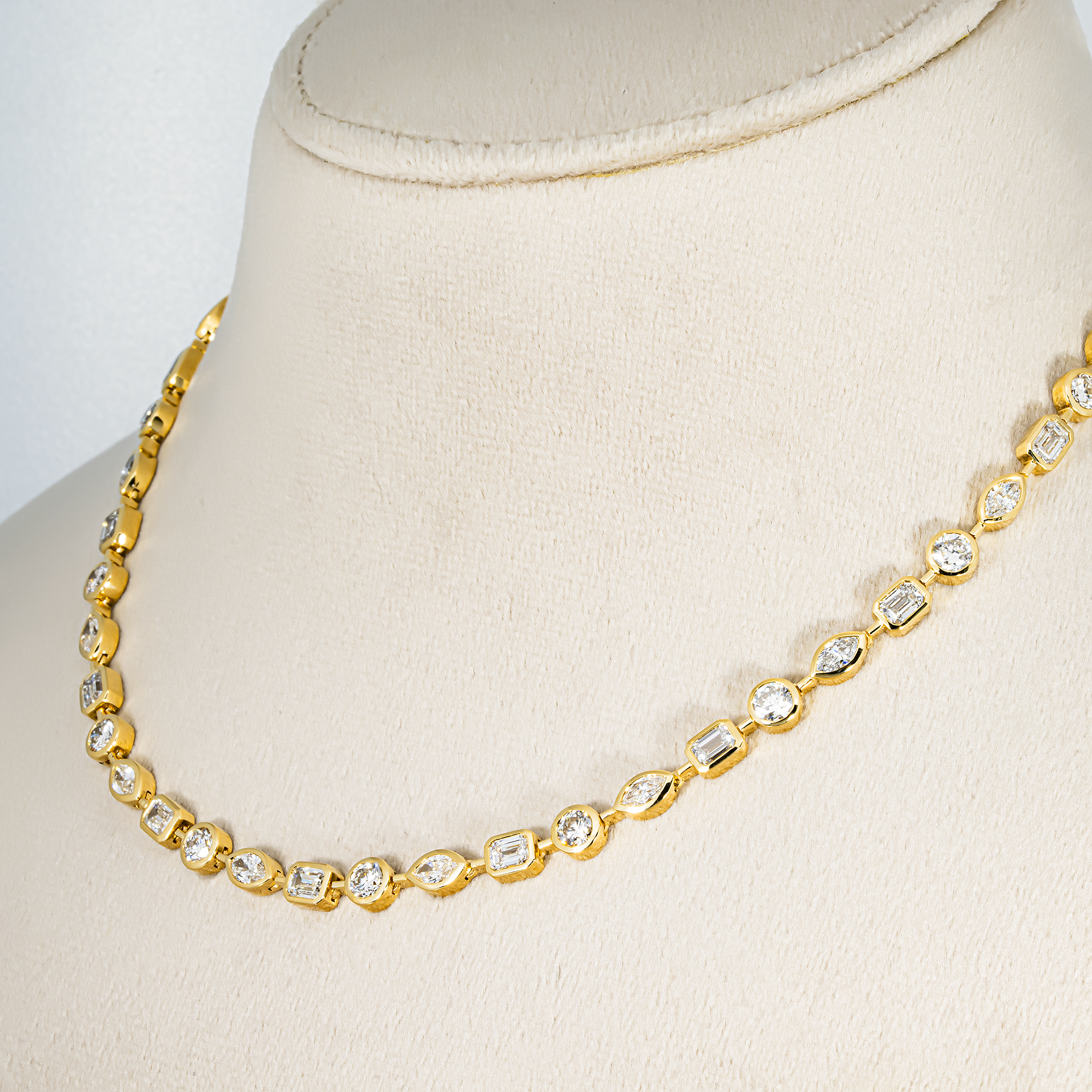 14K Yellow Gold Bezel Set Multi Cut Diamond Necklace 12.58ct
