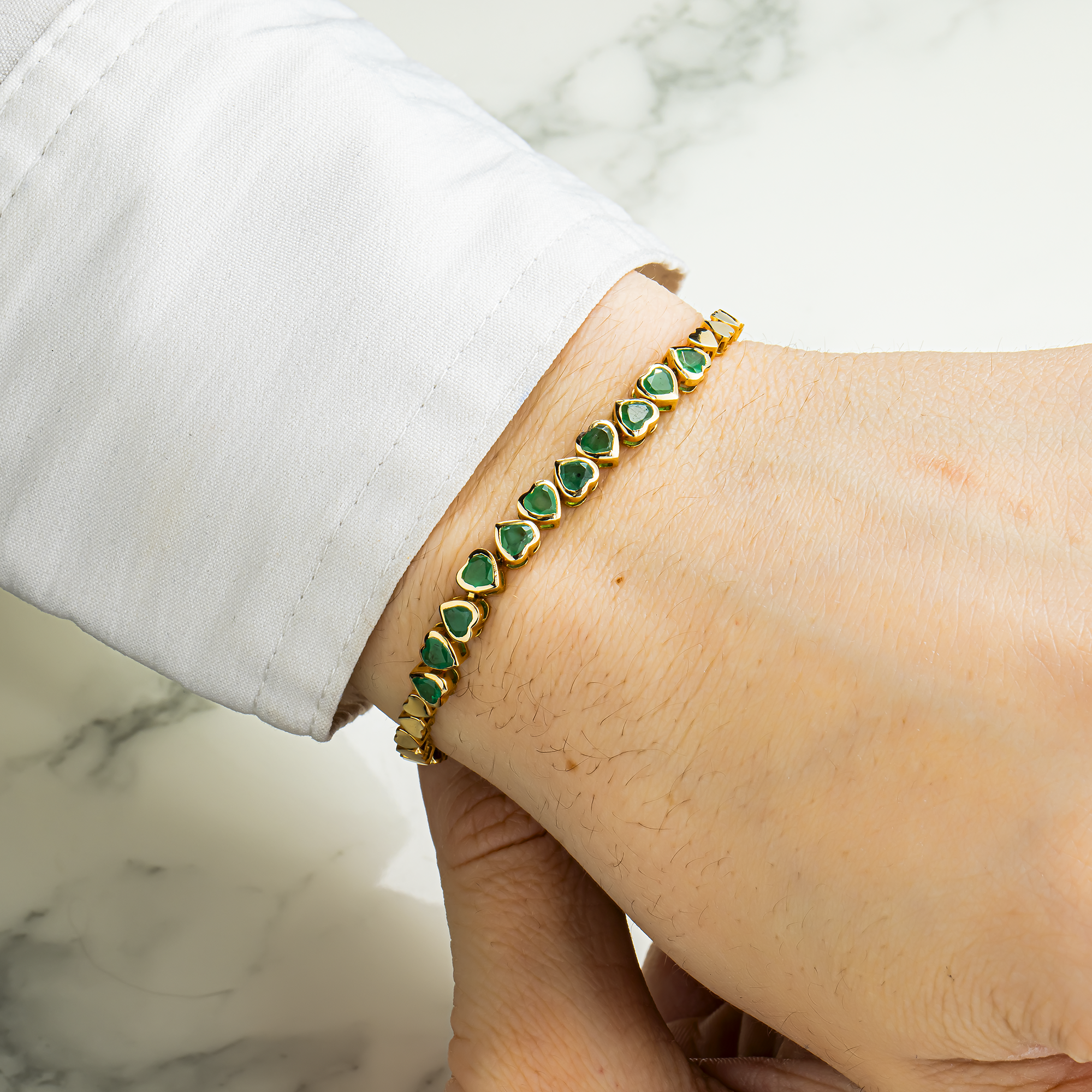 14K Yellow Gold Bezel Set Half-Way Heart Emerald Bracelet 2.12ct