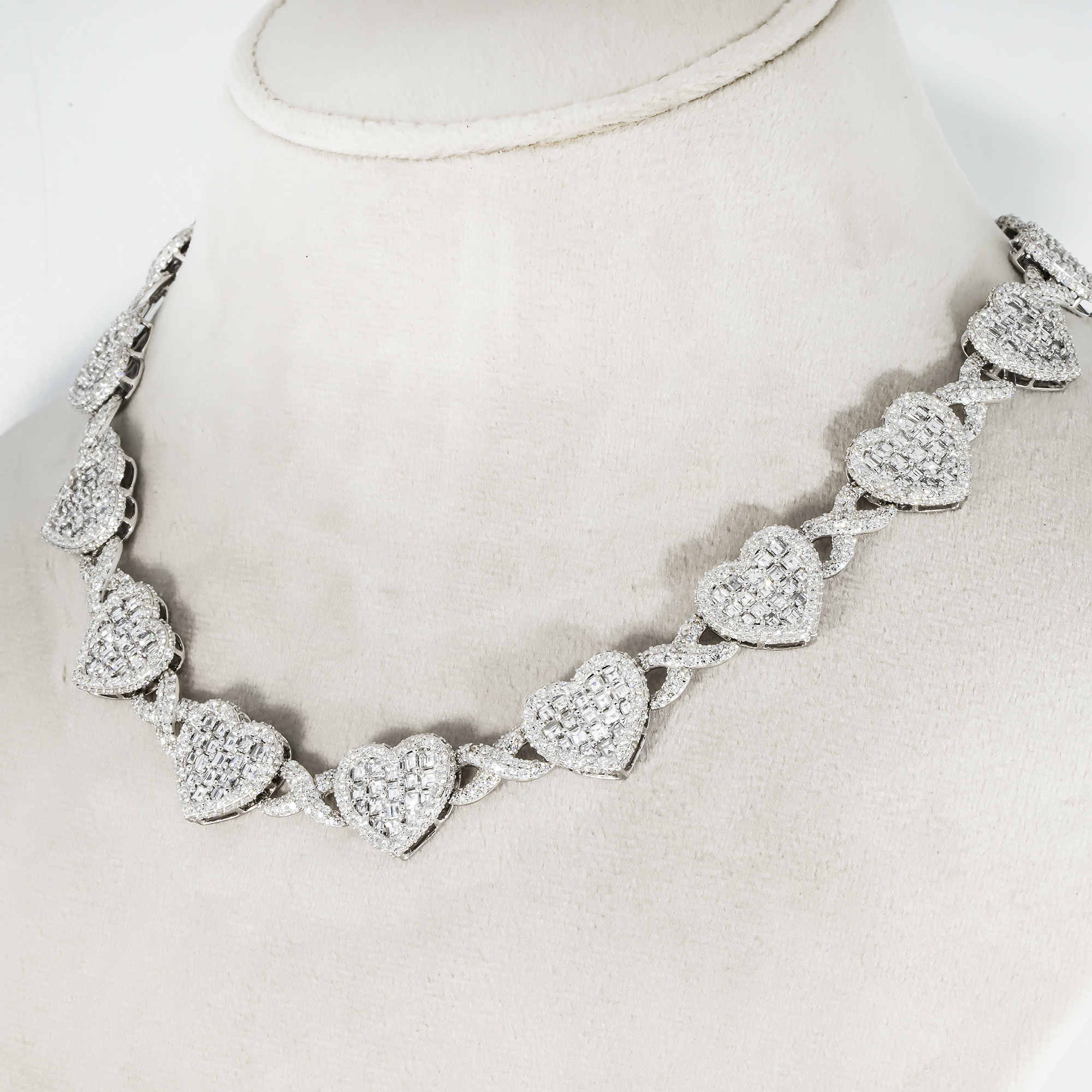 14K White Gold ’Infinite Love’ Asscher Cut Diamond Necklace 37.65Ct Chains