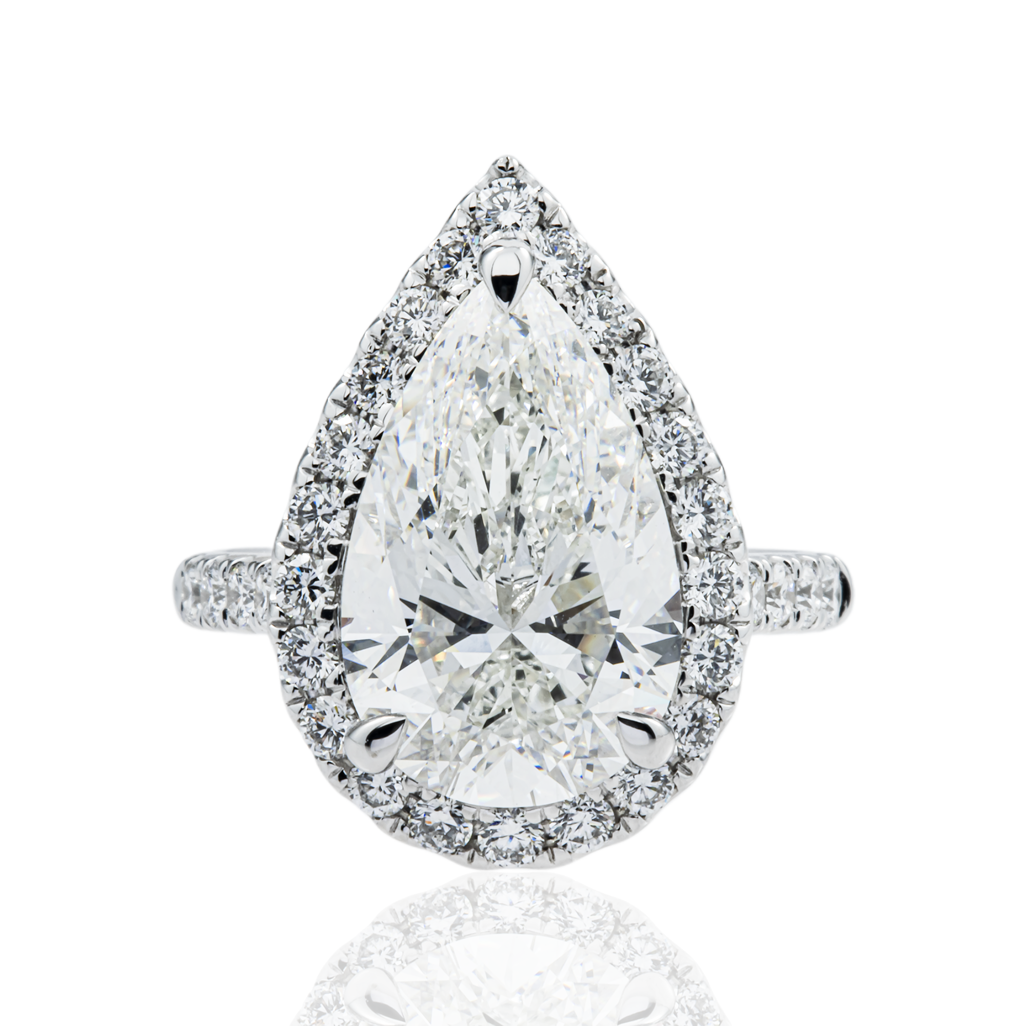 18K White Gold 5.50ct Pear Cut Diamond Engagement Ring 6.39ctw