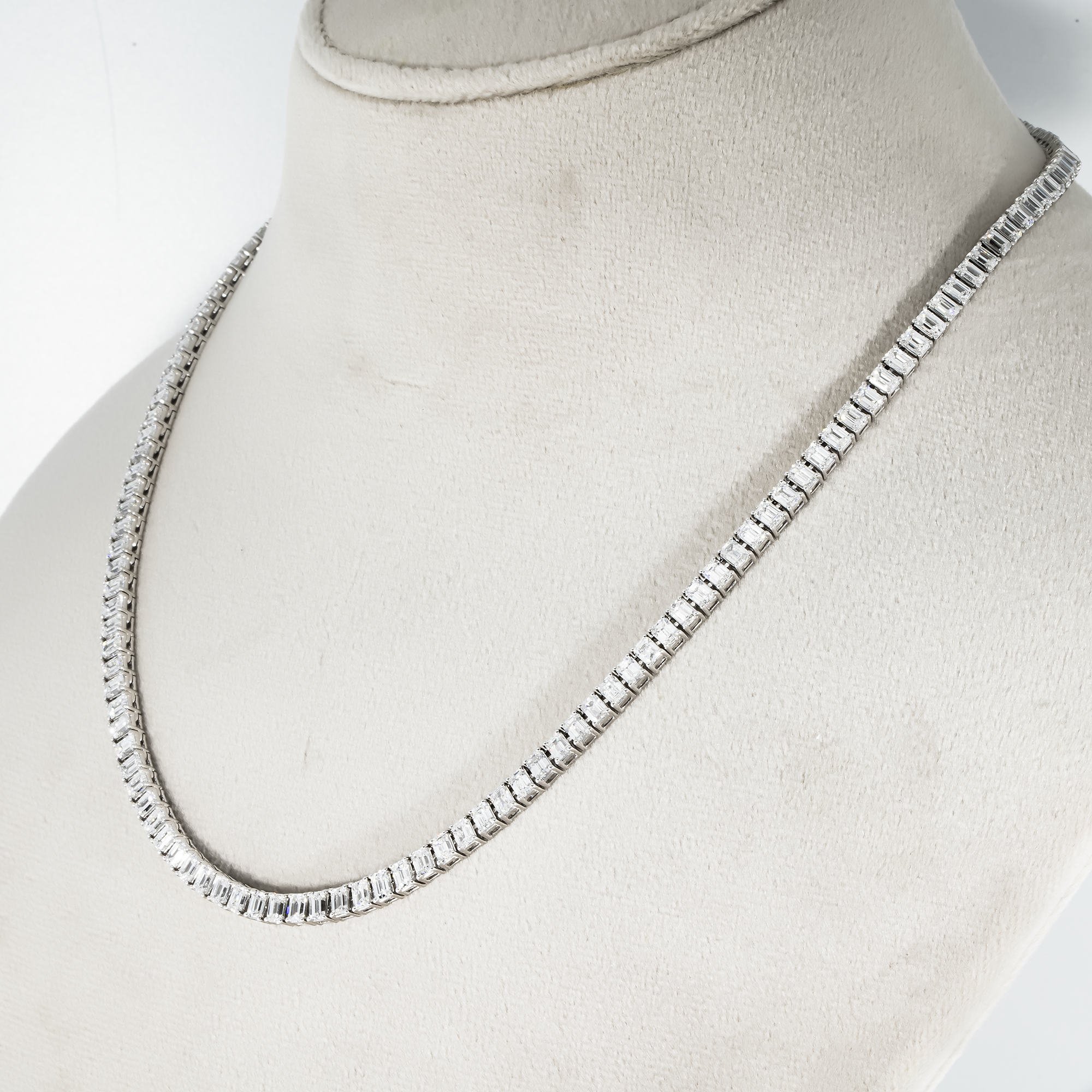 14K White Gold Emerald Cut Diamond Tennis Chain 21.04Ct Chains