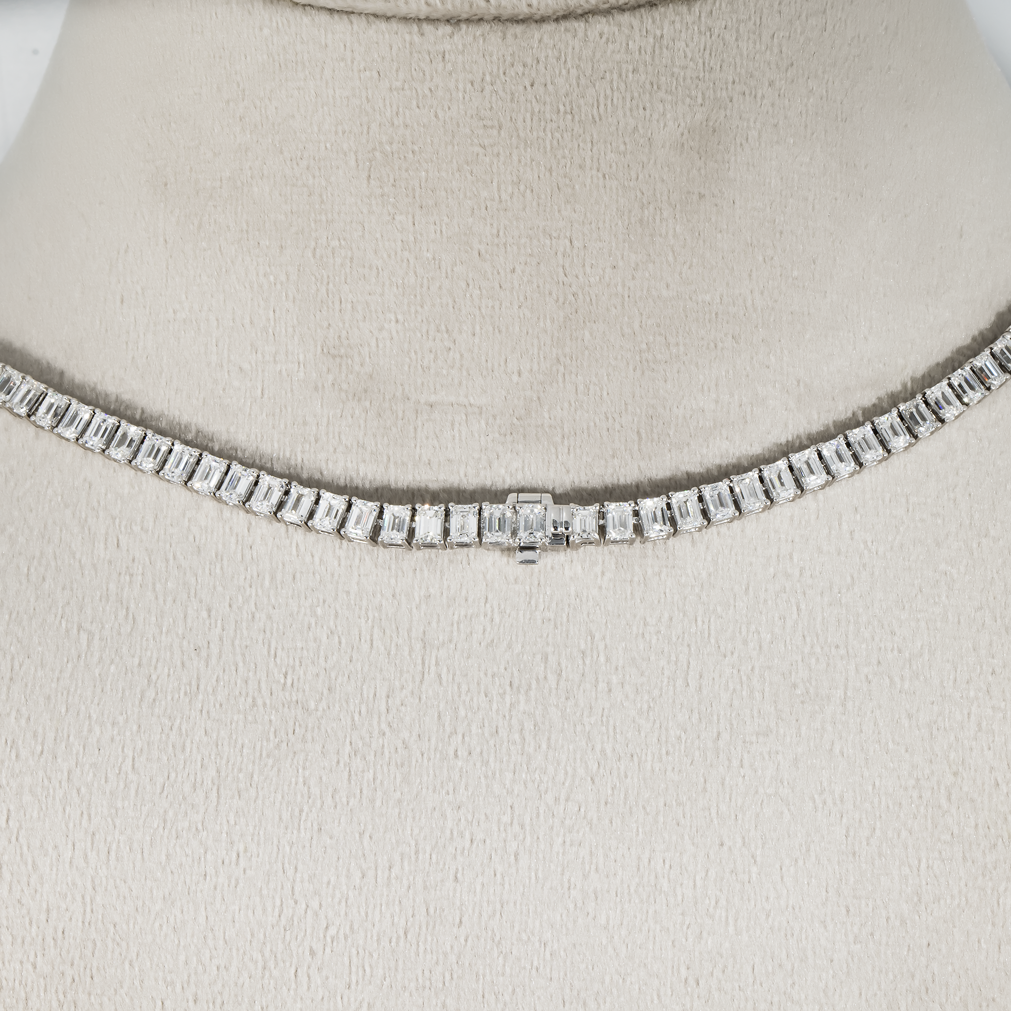 14K White Gold Emerald Cut Diamond Tennis Chain 21.04Ct Chains