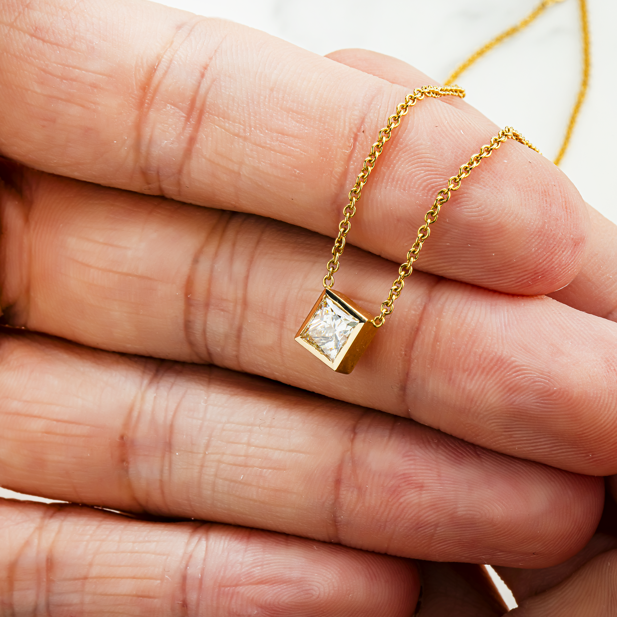 14K Yellow Gold Bezel Set Solitaire Princess Cut Diamond Necklace 1.01ct