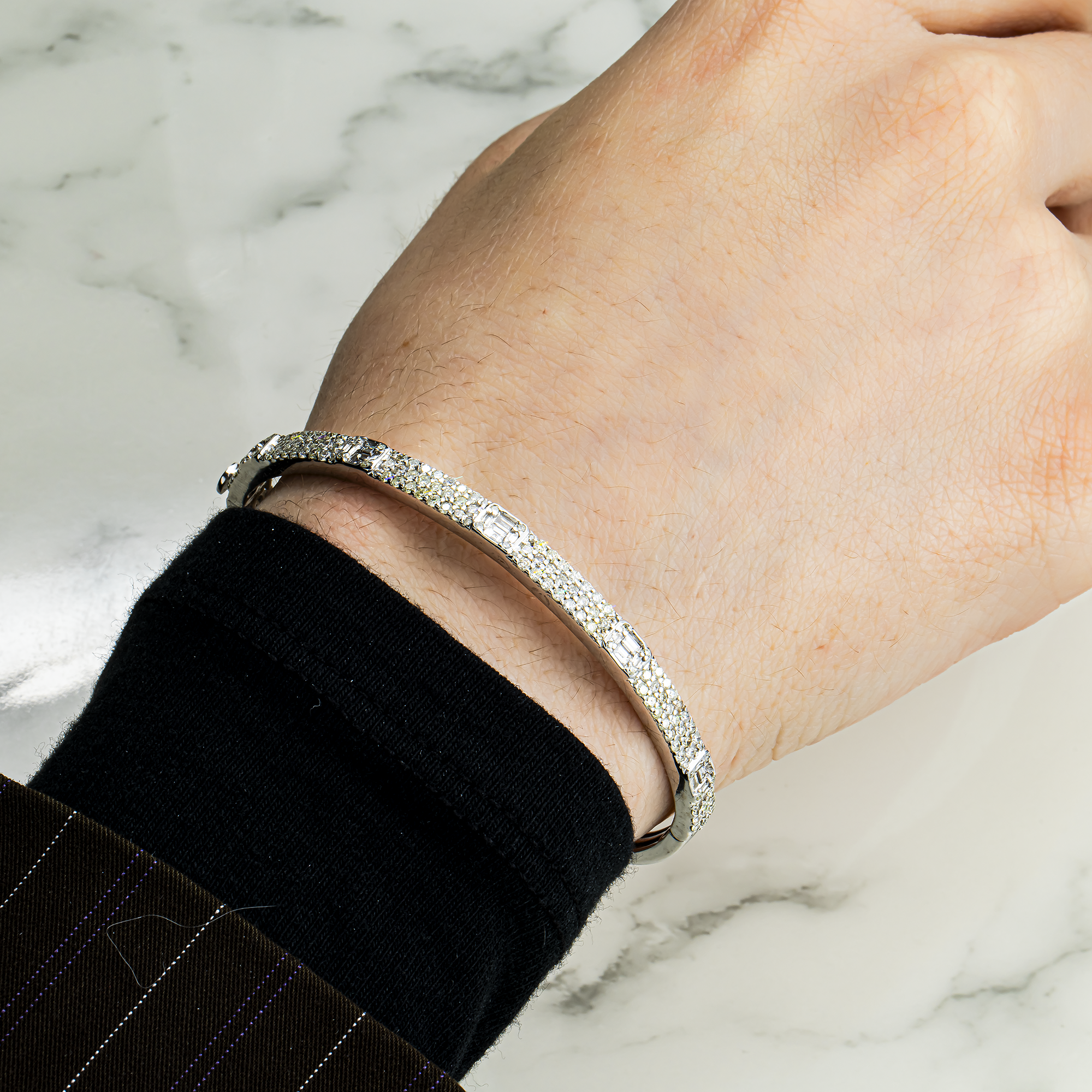 14K White Gold Round & Emerald Cut Diamond Bangle Bracelet 2.0ct