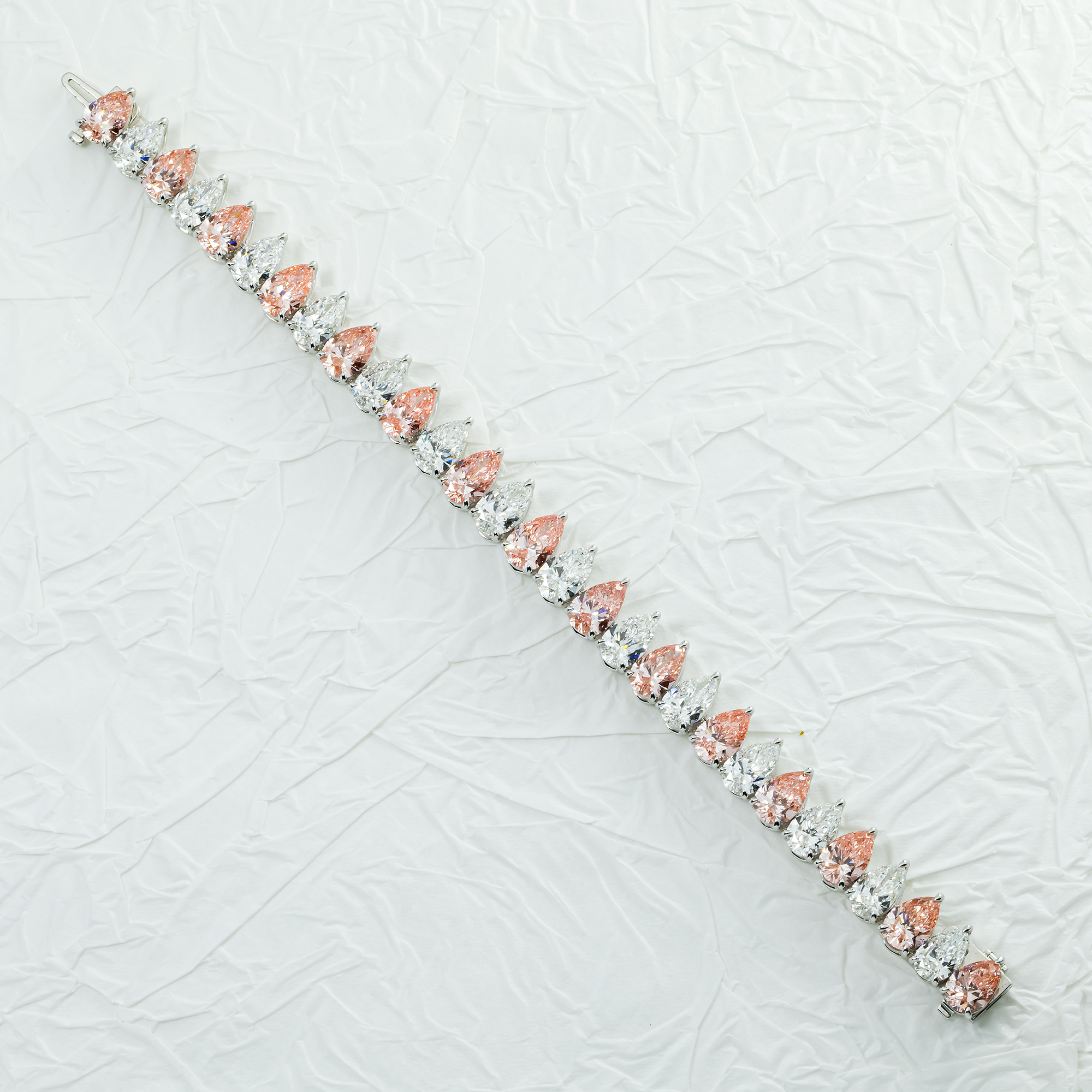 18K White Gold Pear Cut Fancy Pink & White Diamond Bracelet 27.60