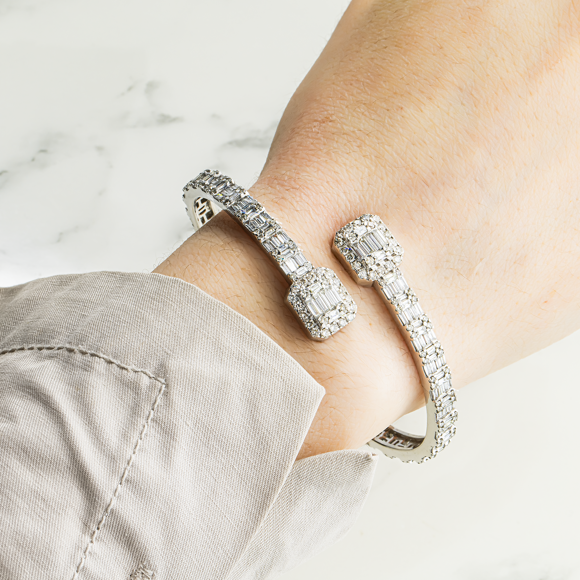 14K White Gold Baguette & Round Diamond Bangle Bracelet 7.05ct