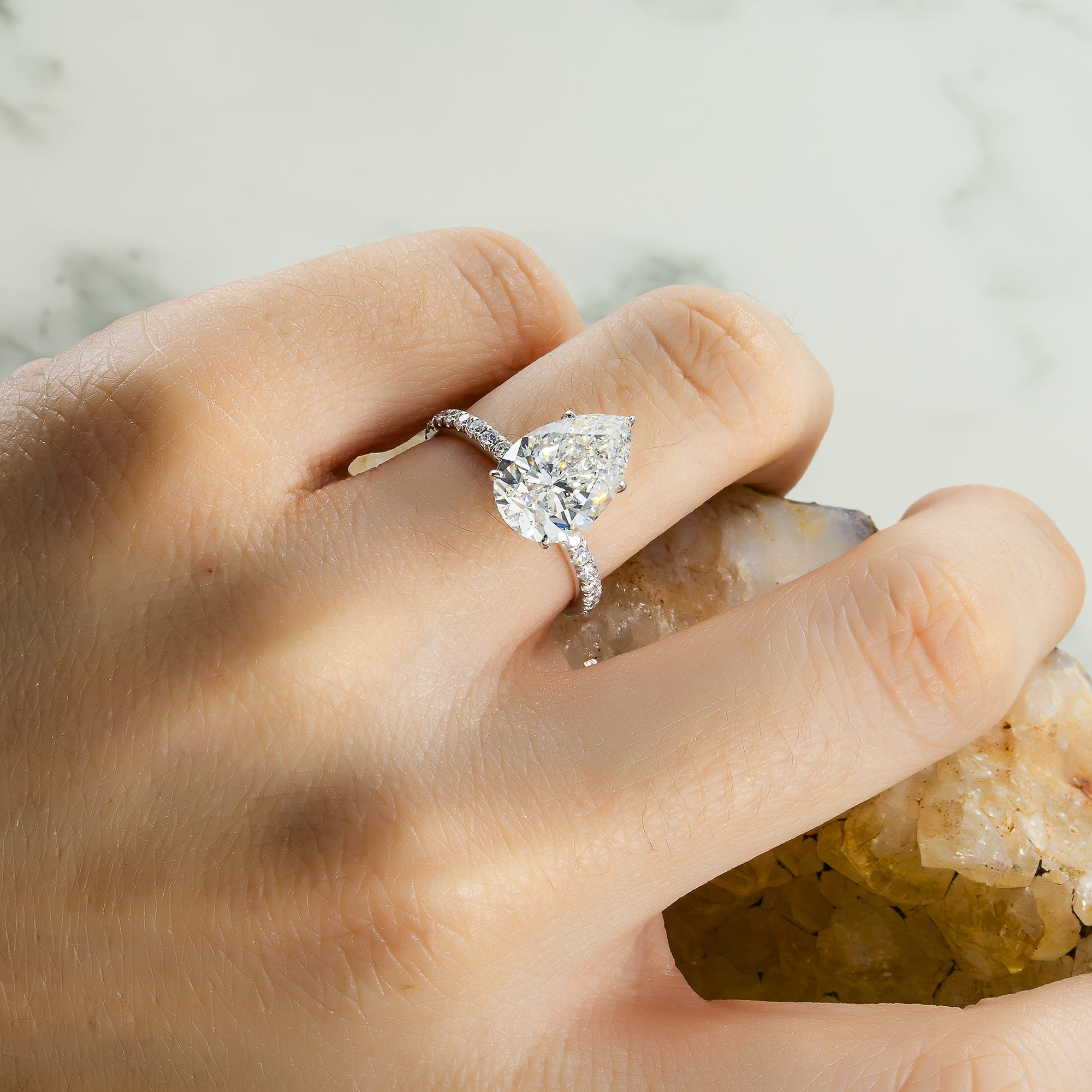 Gia 18K White Gold 4.12Ct Pear Cut Diamond Engagement Ring 4.67Ct Bridal