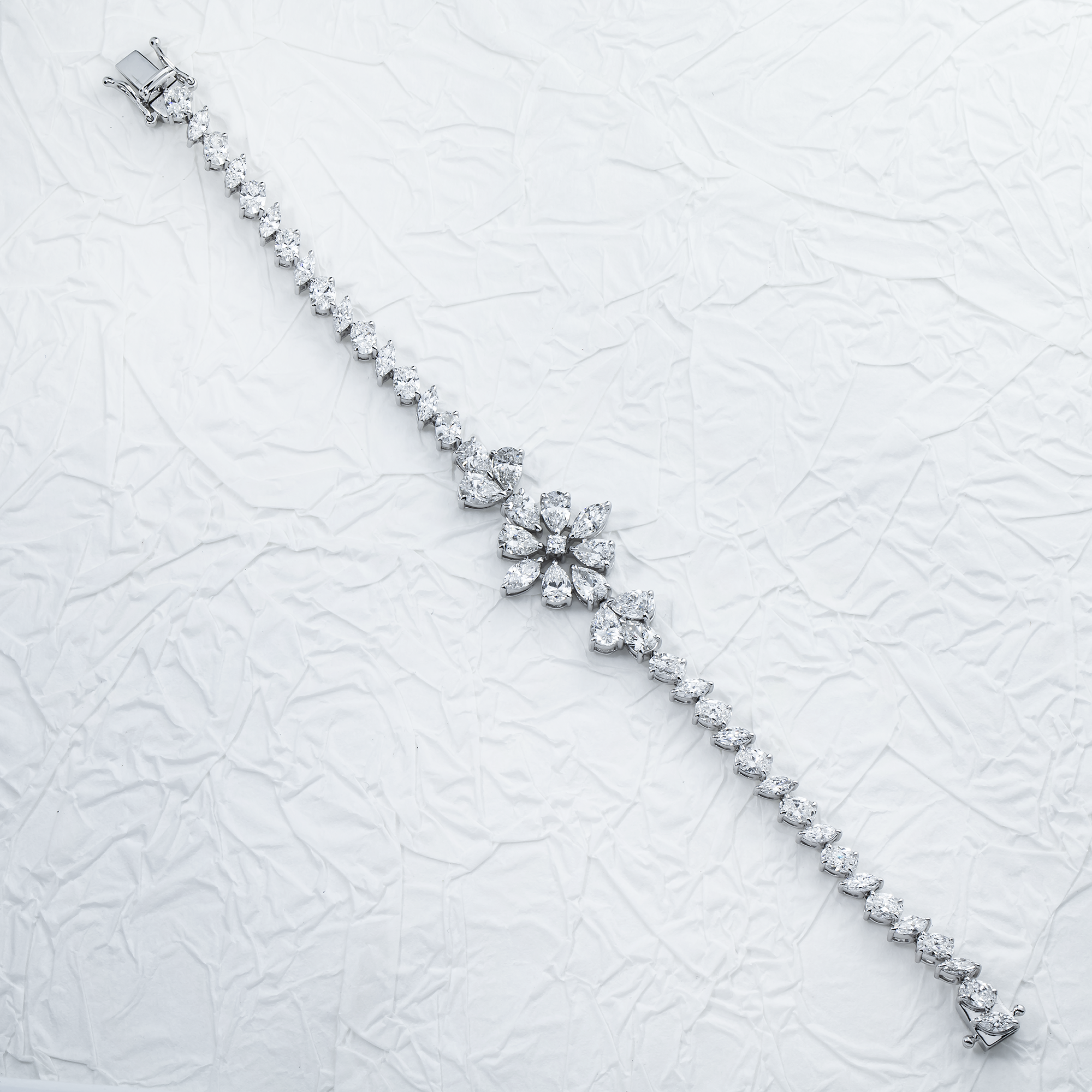 14K White Gold Aurora Diamond Bracelet 11.56ct