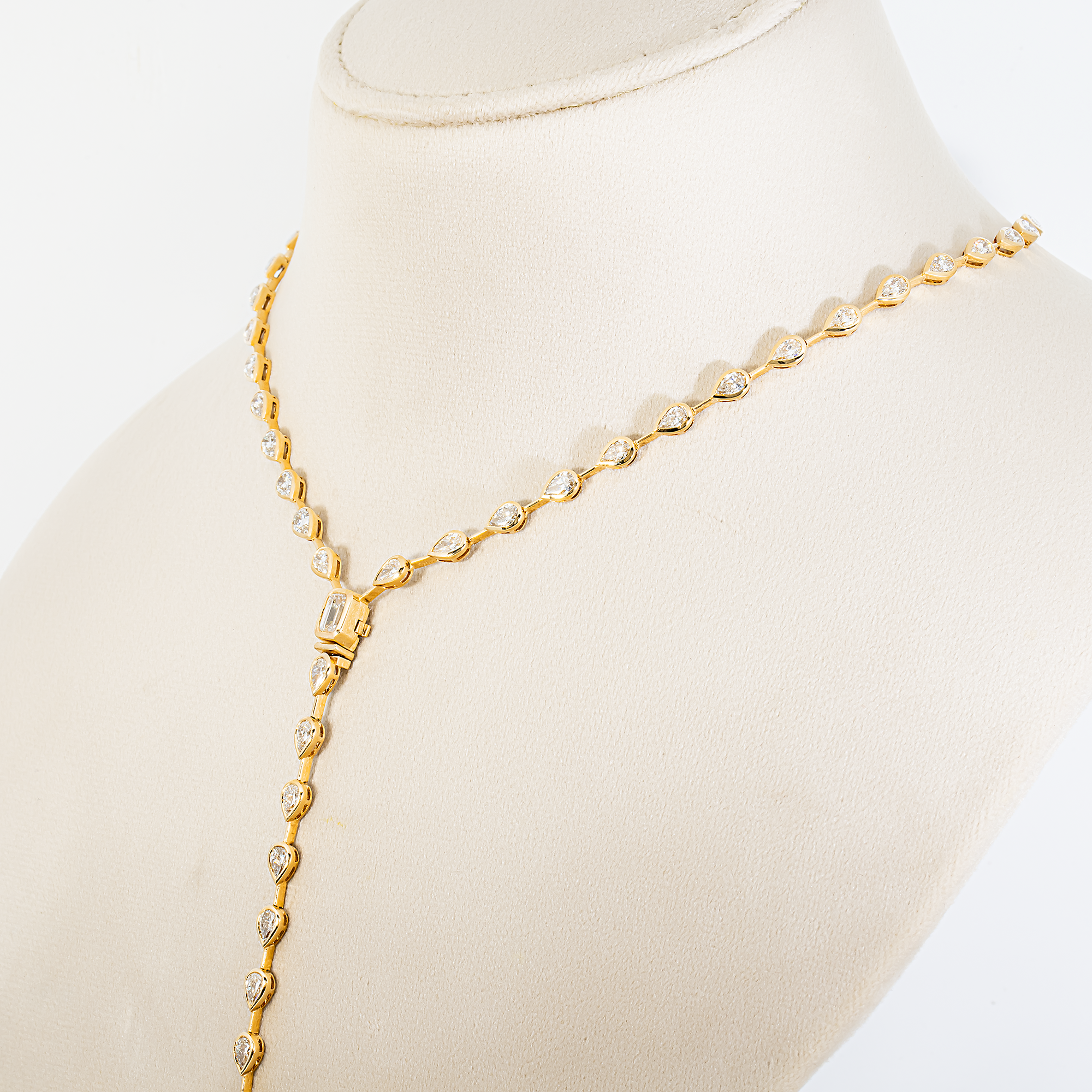 3 in 1 - 14K Yellow Gold Pear Diamond Necklace & Bracelet Set 14.42ctw