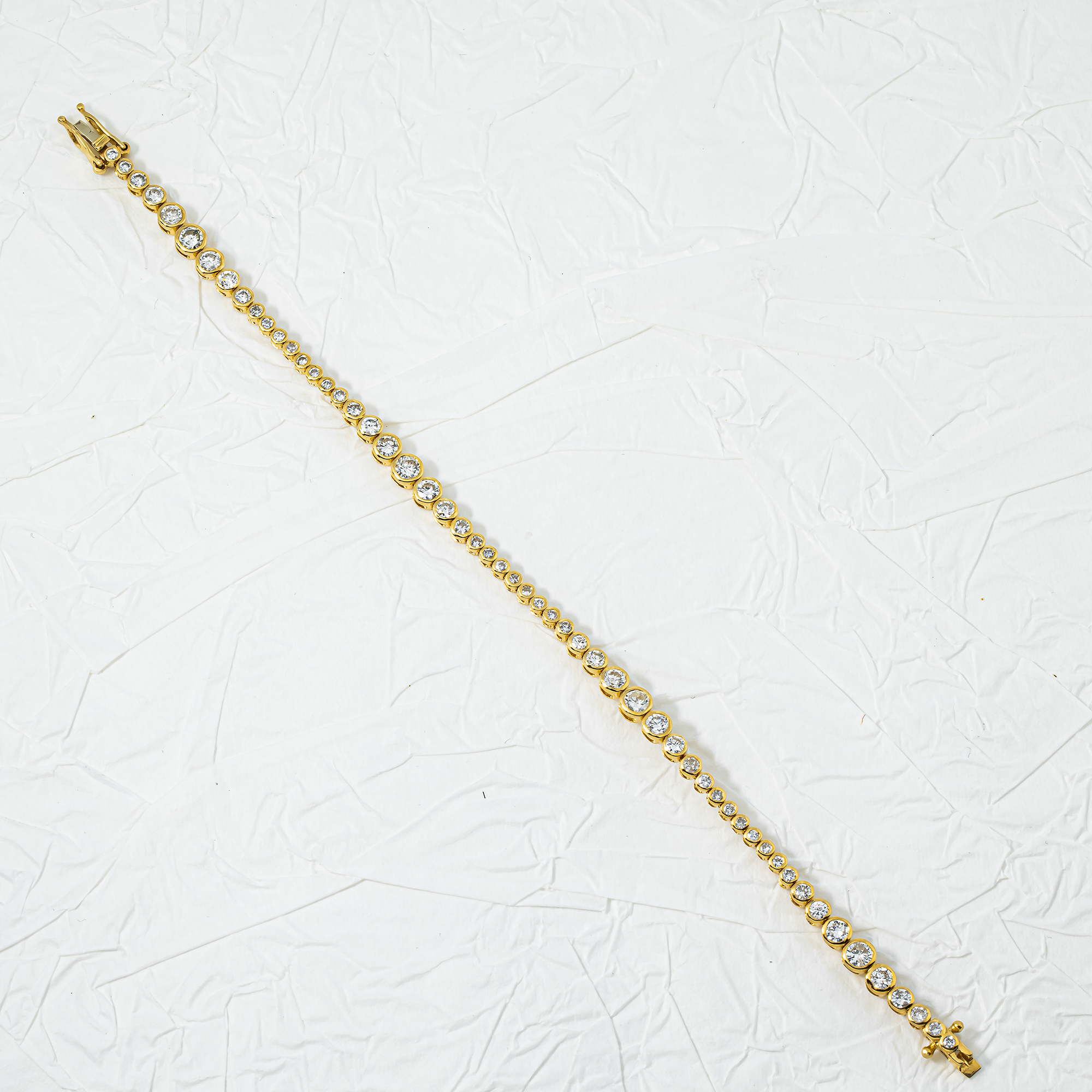 14K Yellow Gold Graduated Bezel Set Round Diamond Tennis Bracelet 3.09ct