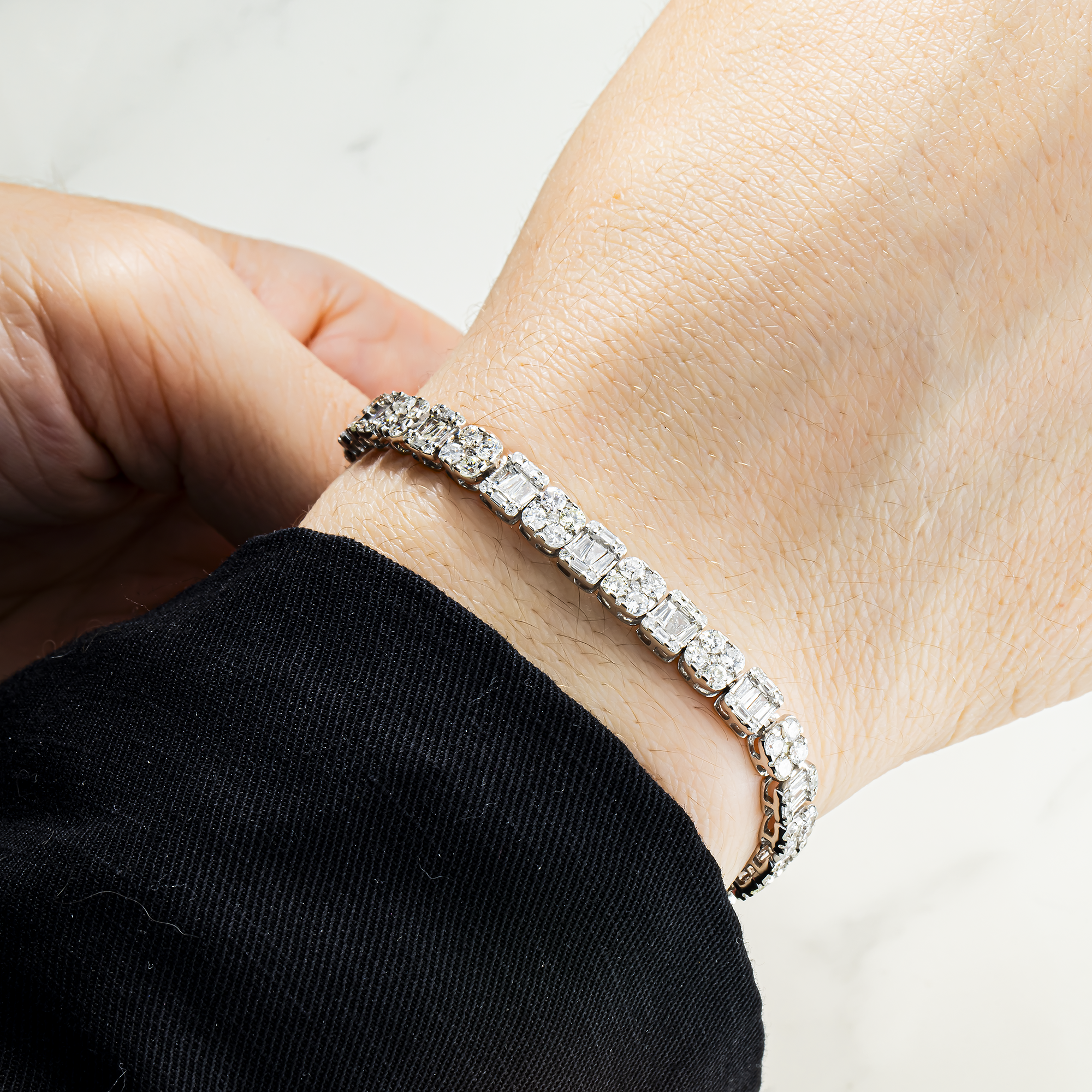 14K White Gold Round & Baguette Cut Diamond Tennis Bracelet 5.37ct