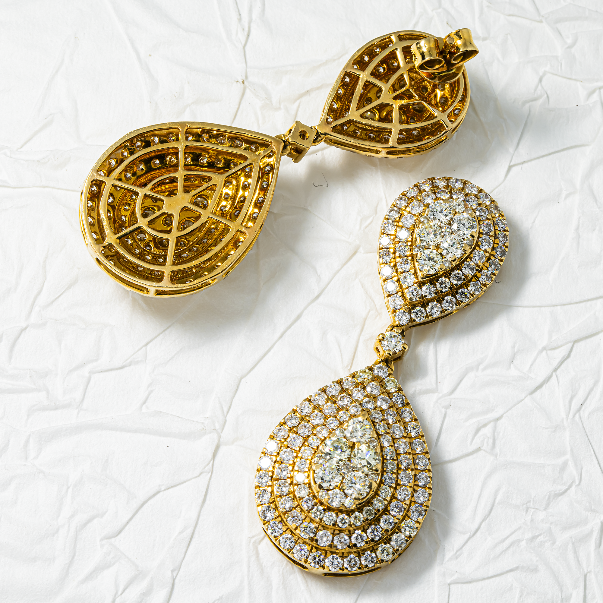 14K Yellow Gold Round Diamond Teardrop Earrings 6.29ctw
