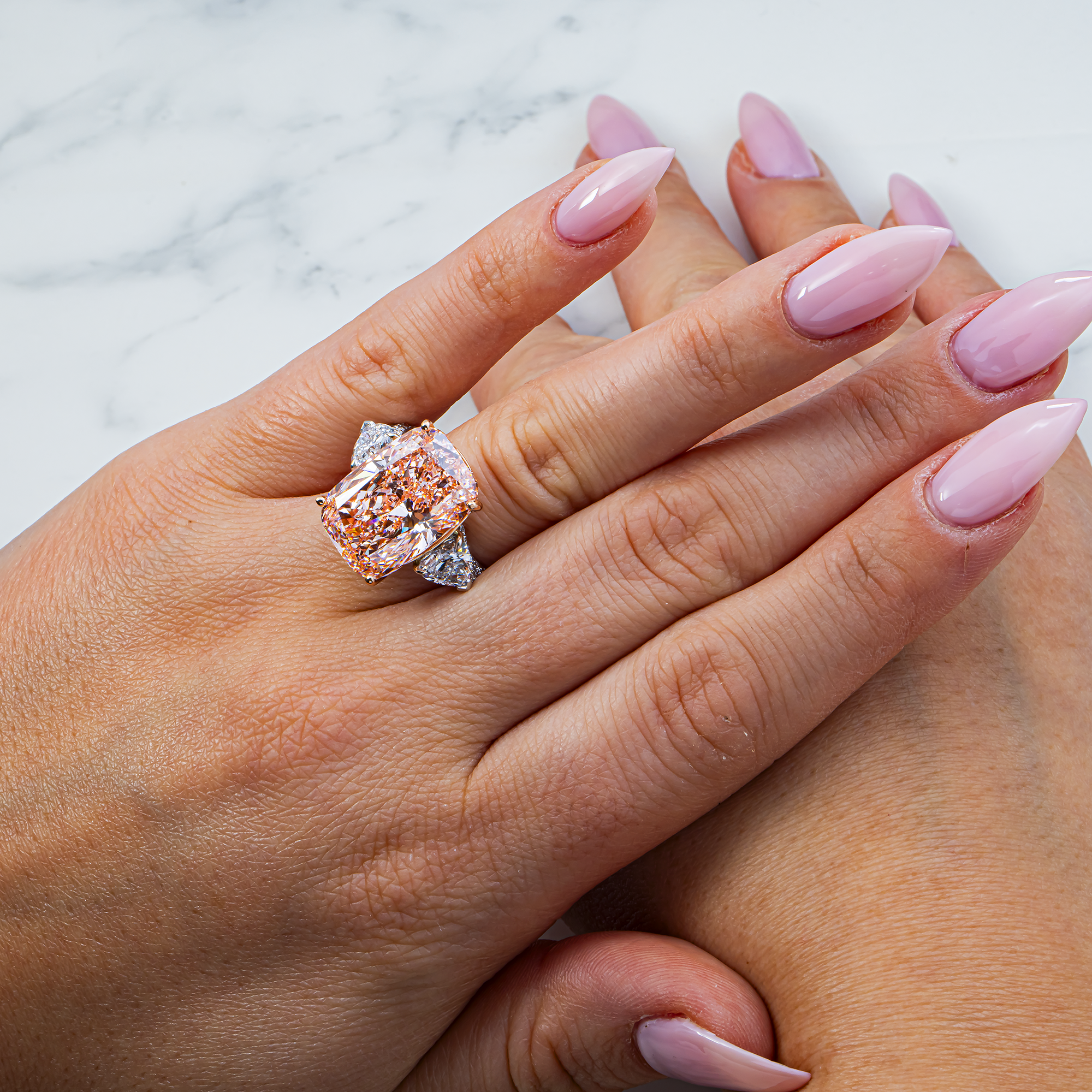 14K White Gold 13.54ct Radiant Fancy Pink & White Diamond Ring 15.65ctw