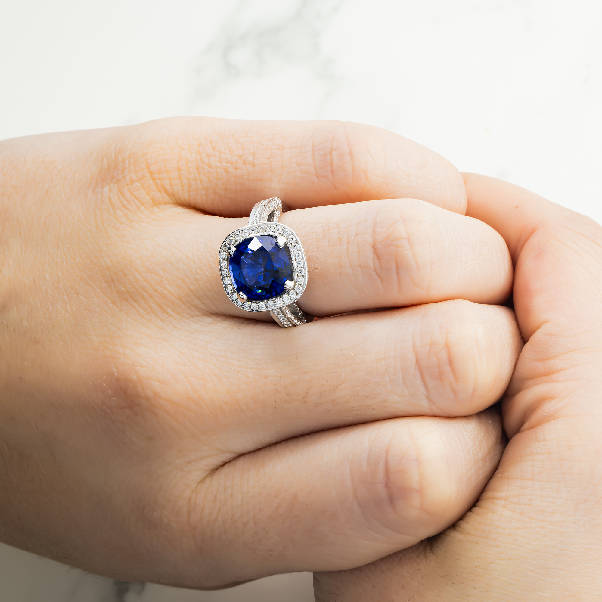18K White Gold 5.01Ct Cushion Cut Sapphire Gemstone Ring 6.01Ctw Bridal