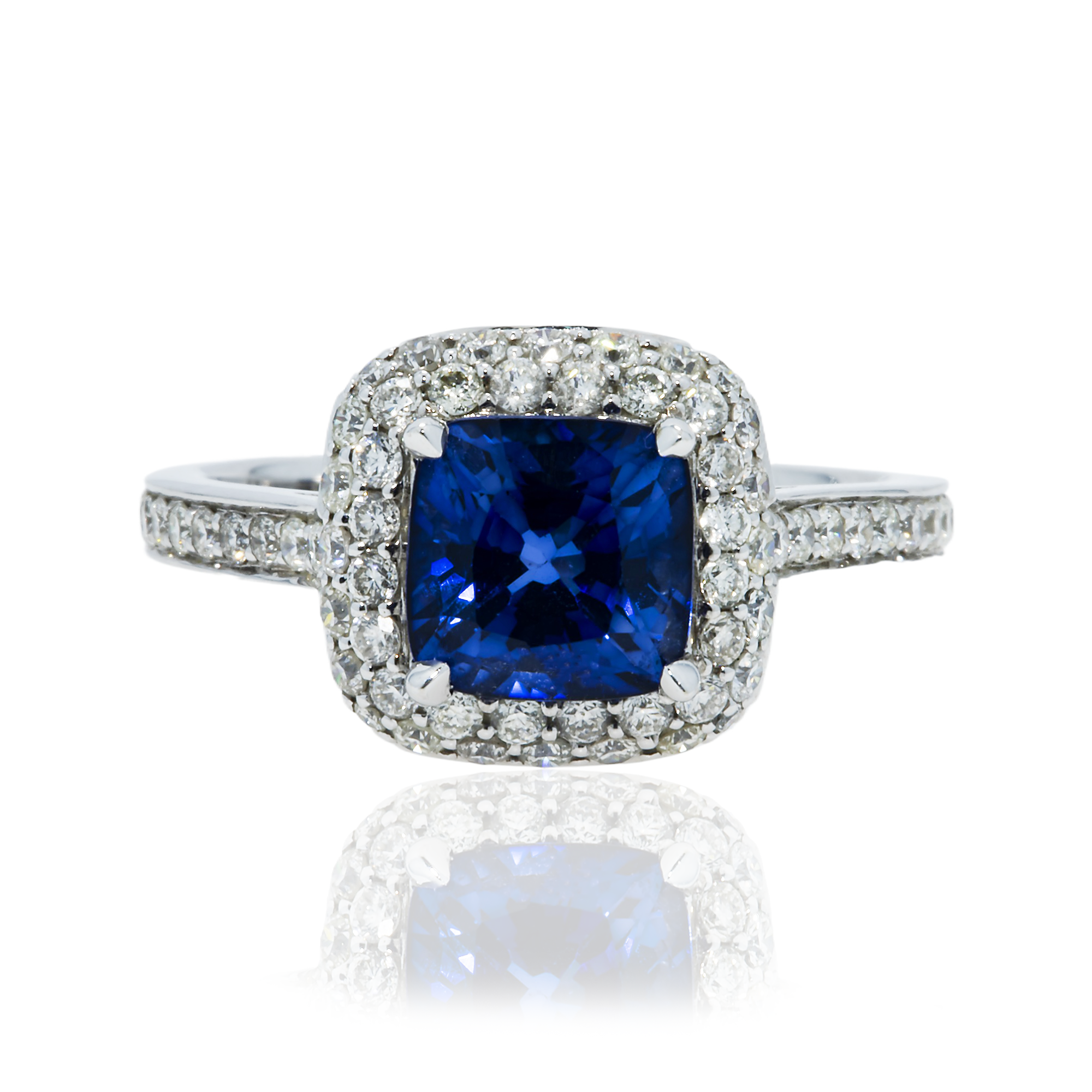 18K White Gold 2.44Ct Cushion Cut Sapphire Gemstone & Diamond Ring 3.33Ctw Bridal