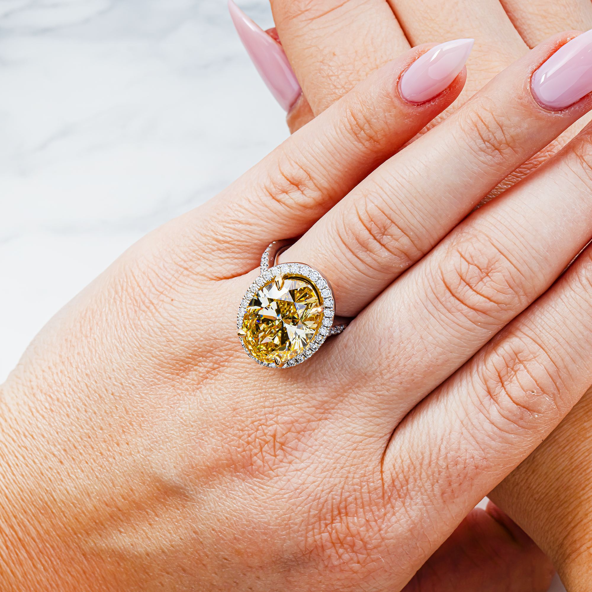 18K White Gold 10.04ct Oval Fancy Yellow Diamond Ring 10.94ctw