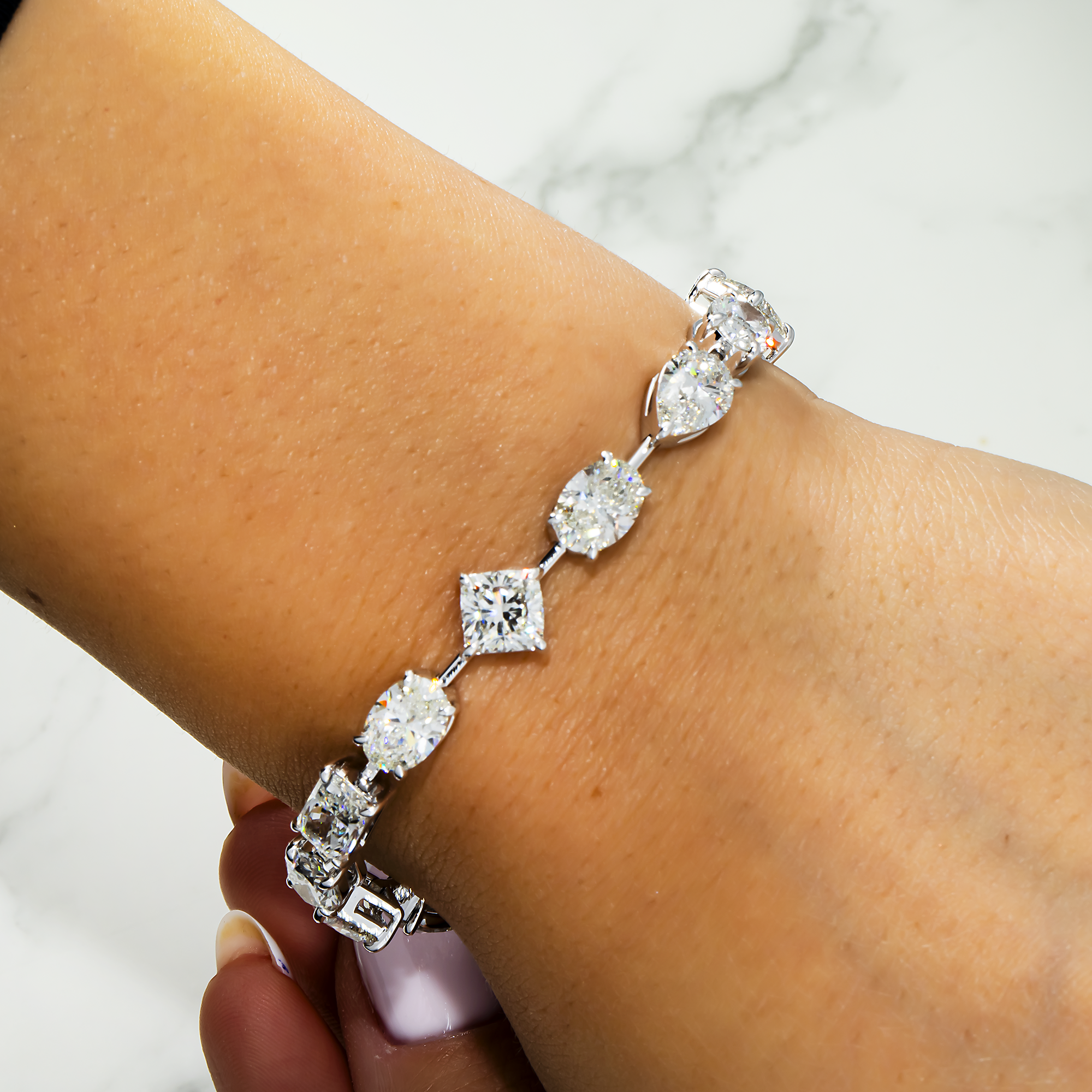 14K White Gold Multi Cut Satellite Diamond Bracelet 20.43ct