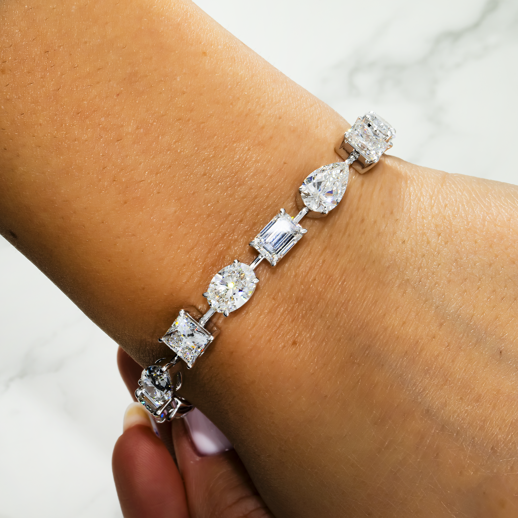 14K White Gold Multi Cut Diamond Bracelet 25.05ct