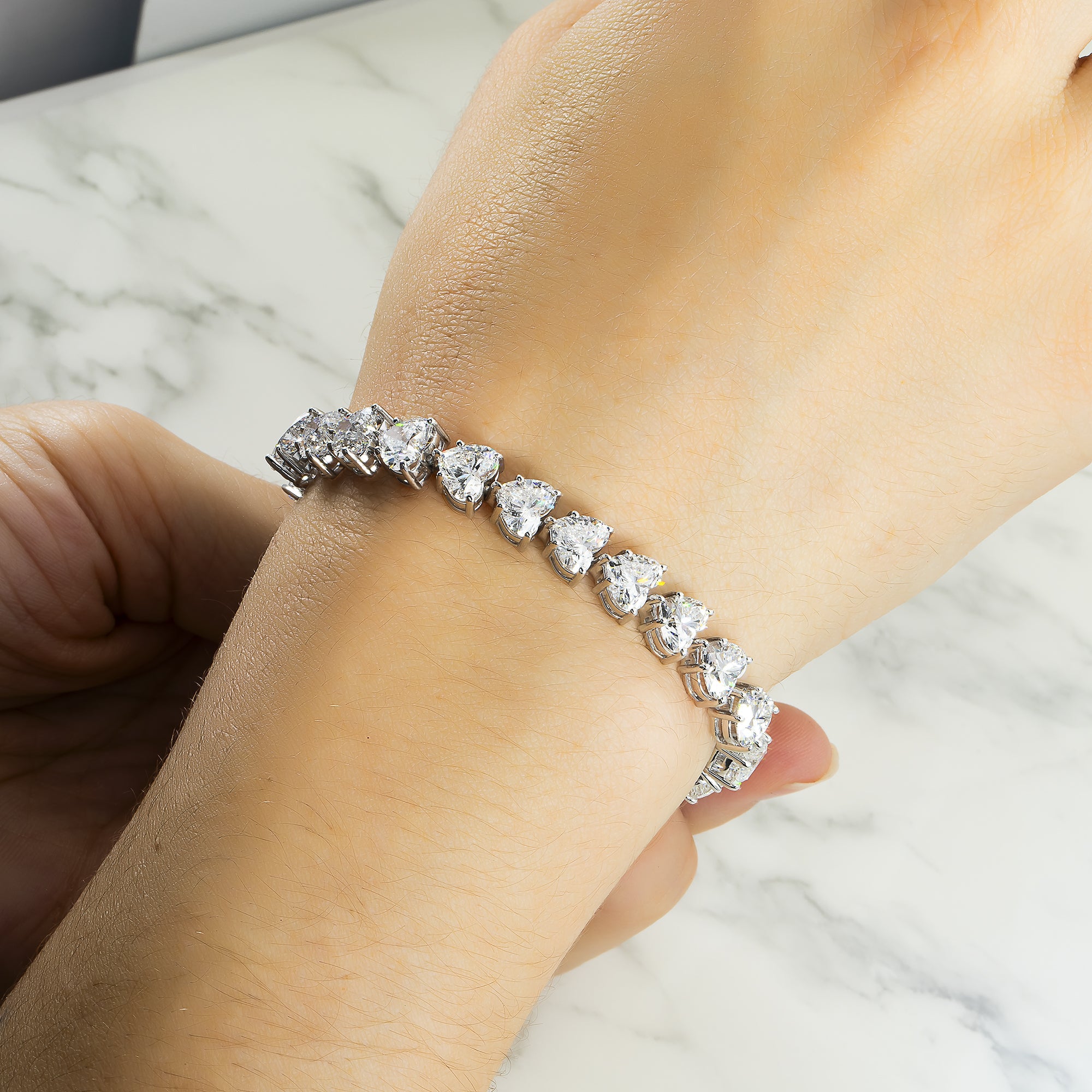 14K White Gold Heart Cut Diamond Bracelet 29.17Ct Bracelets