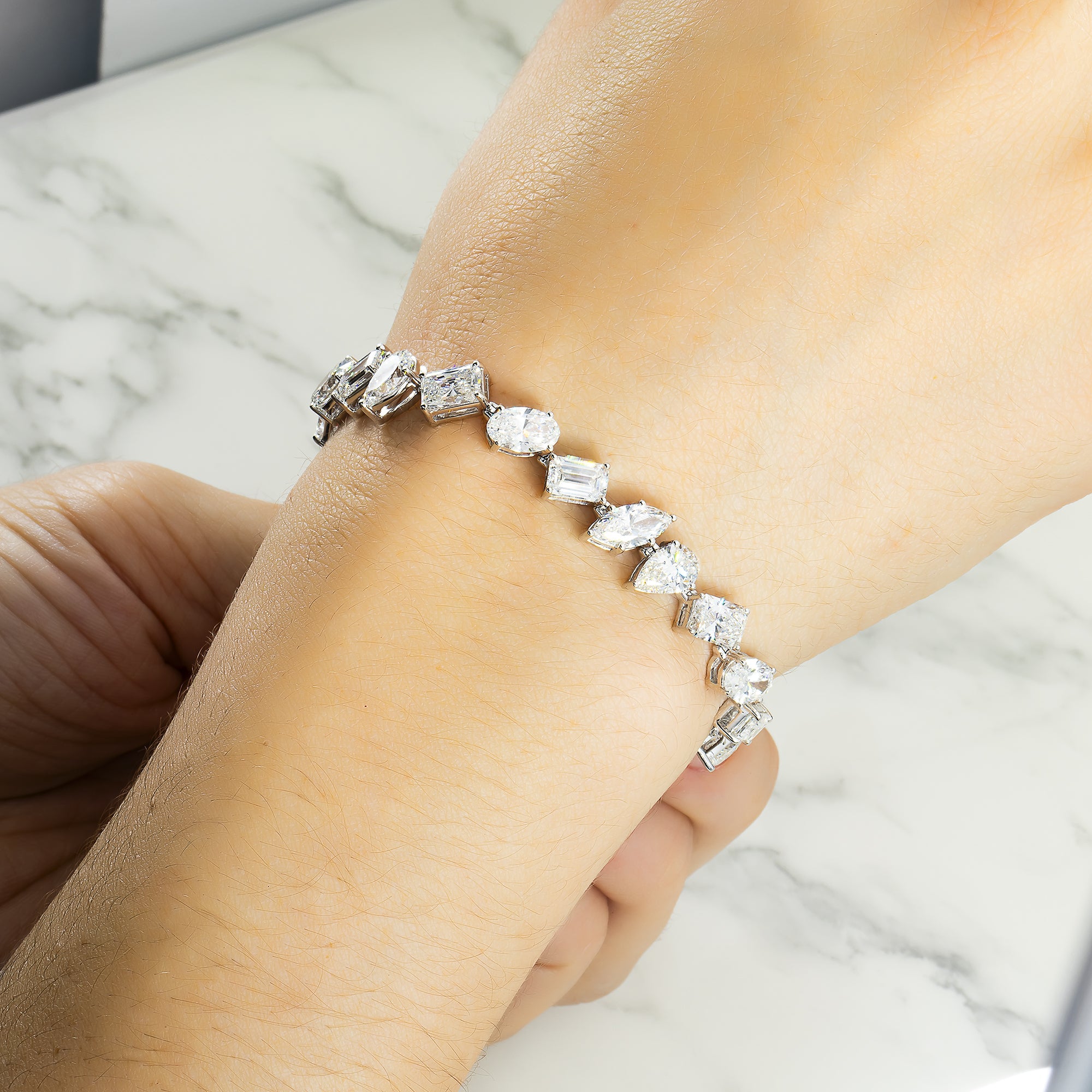14K White Gold Multi Cut Diamond Satellite Bracelet 18.19Ctw Bracelets