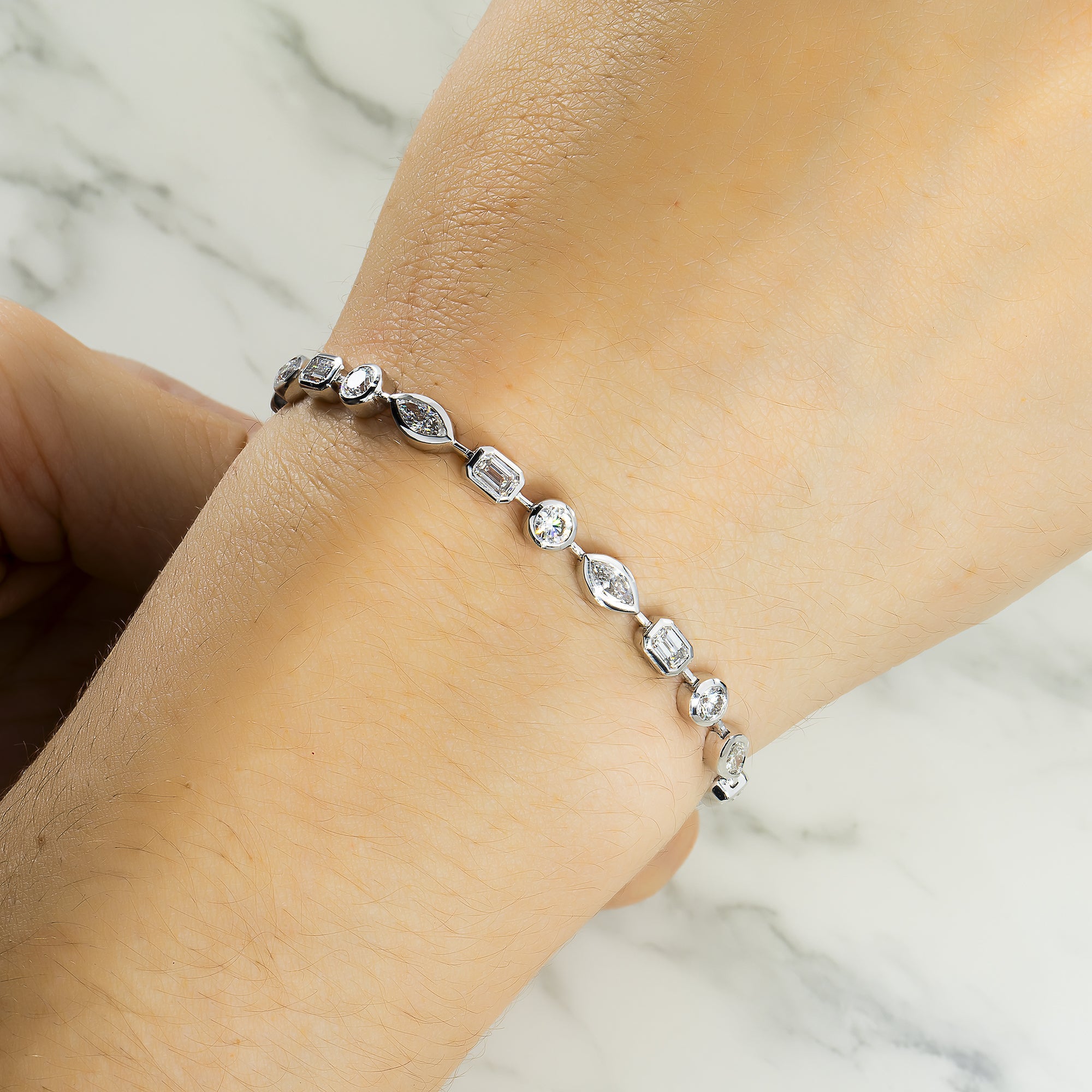 14K White Gold Bezel Set Multi Cut Diamond Satellite Bracelet 4.30Ct Bracelets