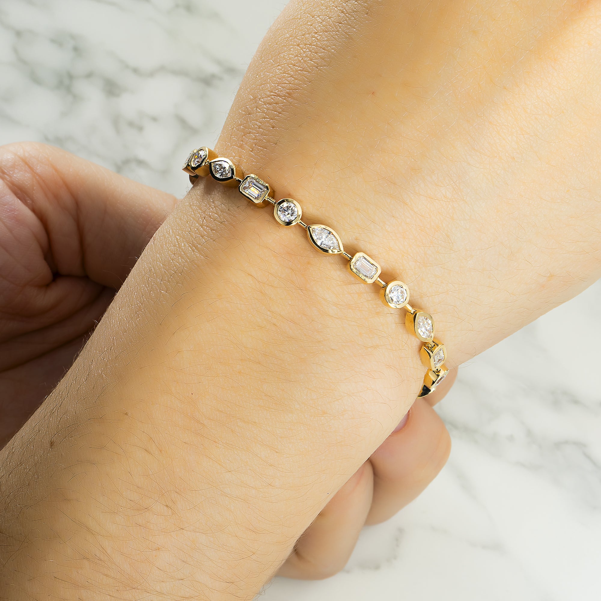 14K Yellow Gold Bezel Set Multi Cut Diamond Satellite Bracelet 4.30Ct Bracelets