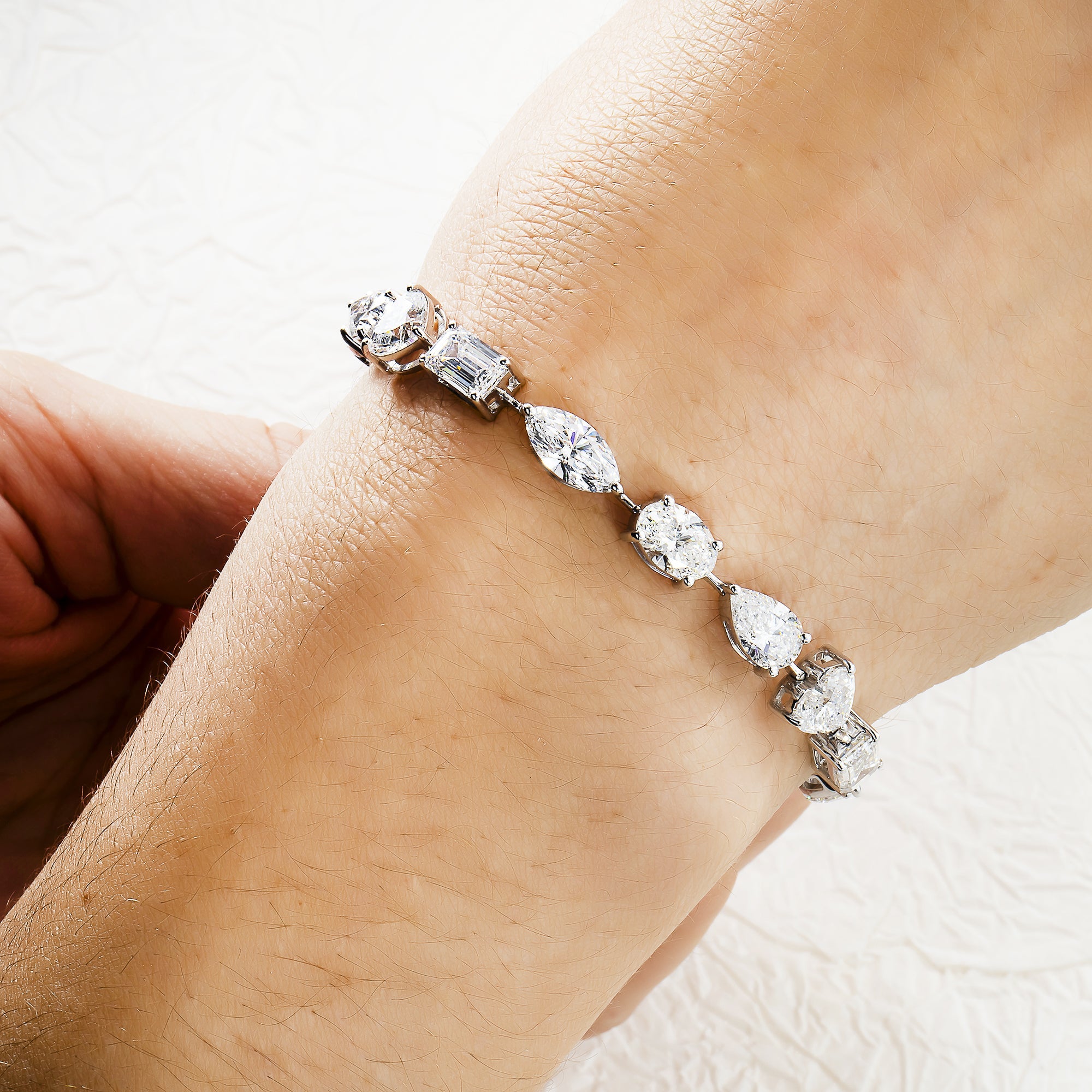 14K White Gold Combination Cut Diamond Satellite Bracelet 18.43Ct Bracelets