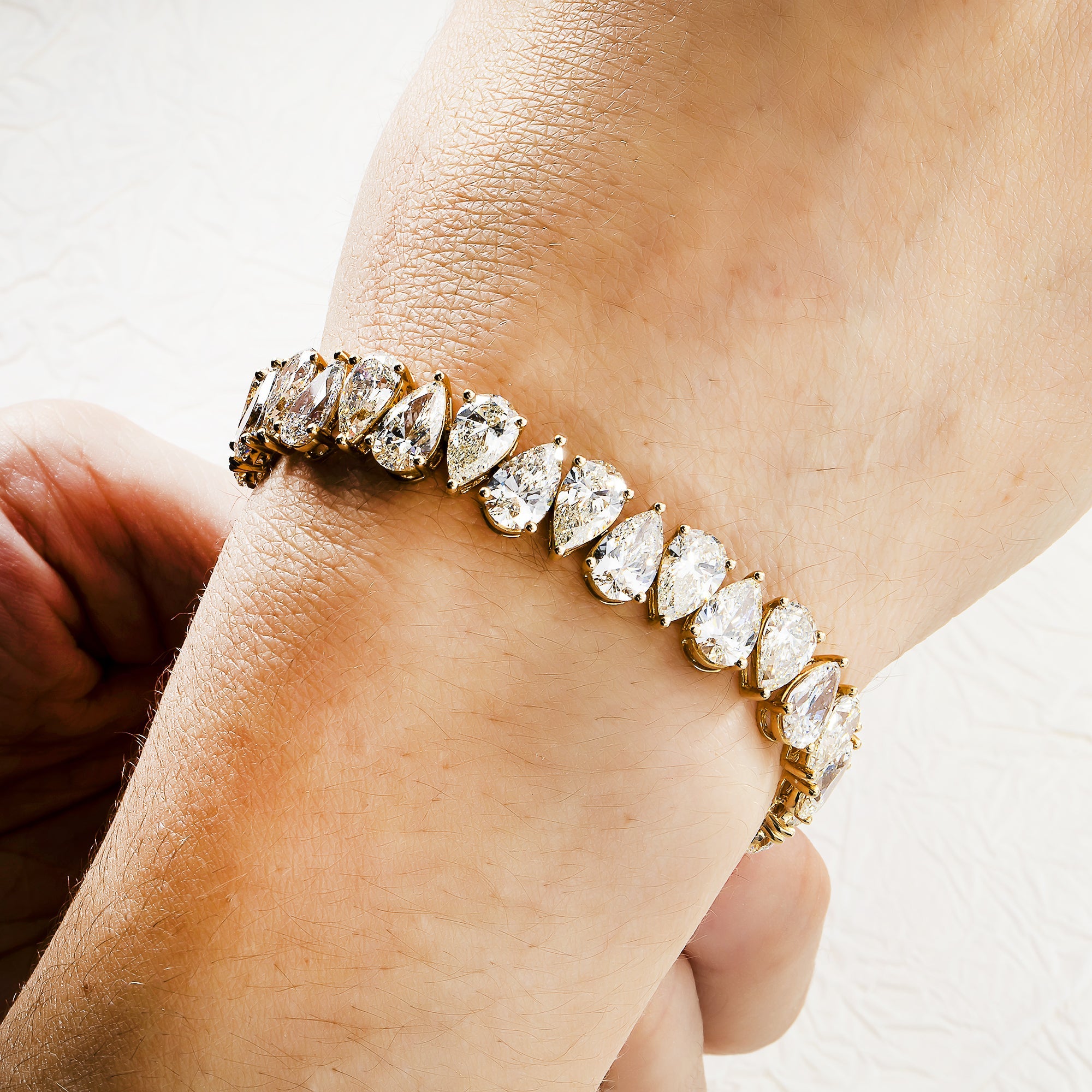 14K Yellow Gold Pear Cut Diamond Tennis Bracelet 34.32Ct Bracelets
