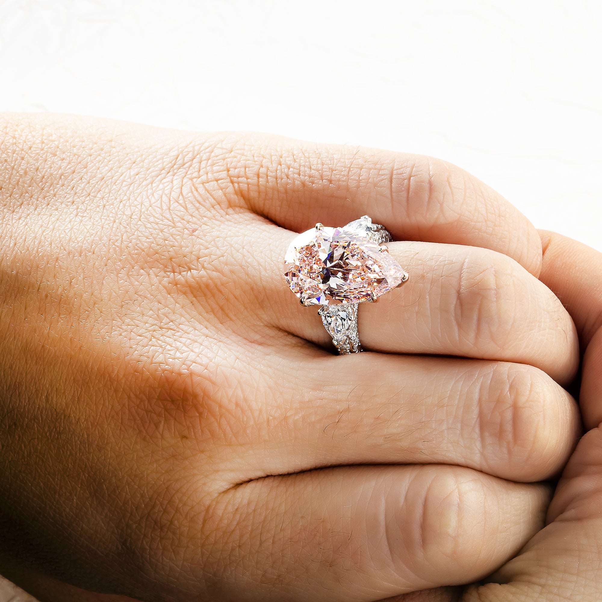 18K White Gold 11.36Ct Pear Cut Pink Vivid Diamond Engagement 14.56Ctw Bridal