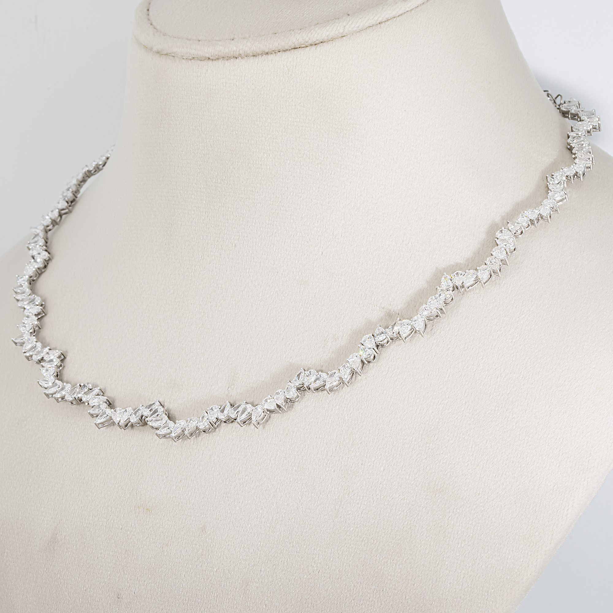 14K White Gold Pear Diamond Wavy Tennis Chain 14.31ct