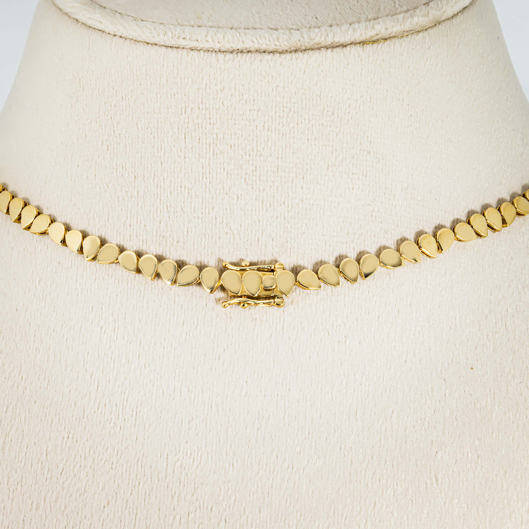 14K Yellow Gold Bezel Set Pear Cut Diamond Necklace 11.66ct