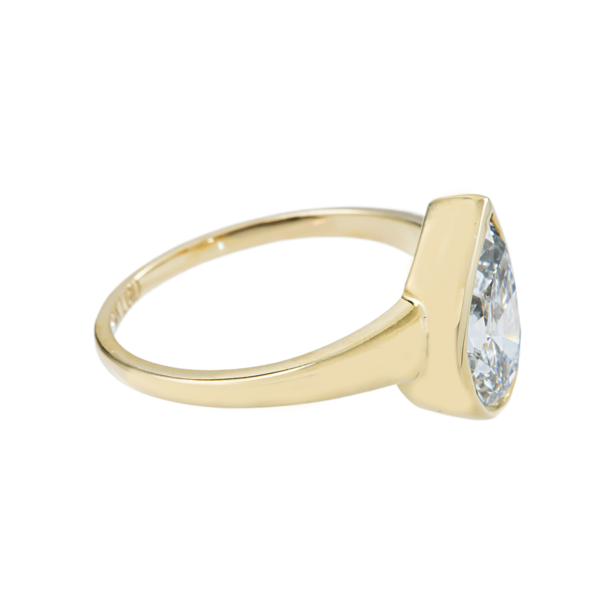 14K Yellow Gold Bezel Set Pear Cut Diamond Ring 1.18ct