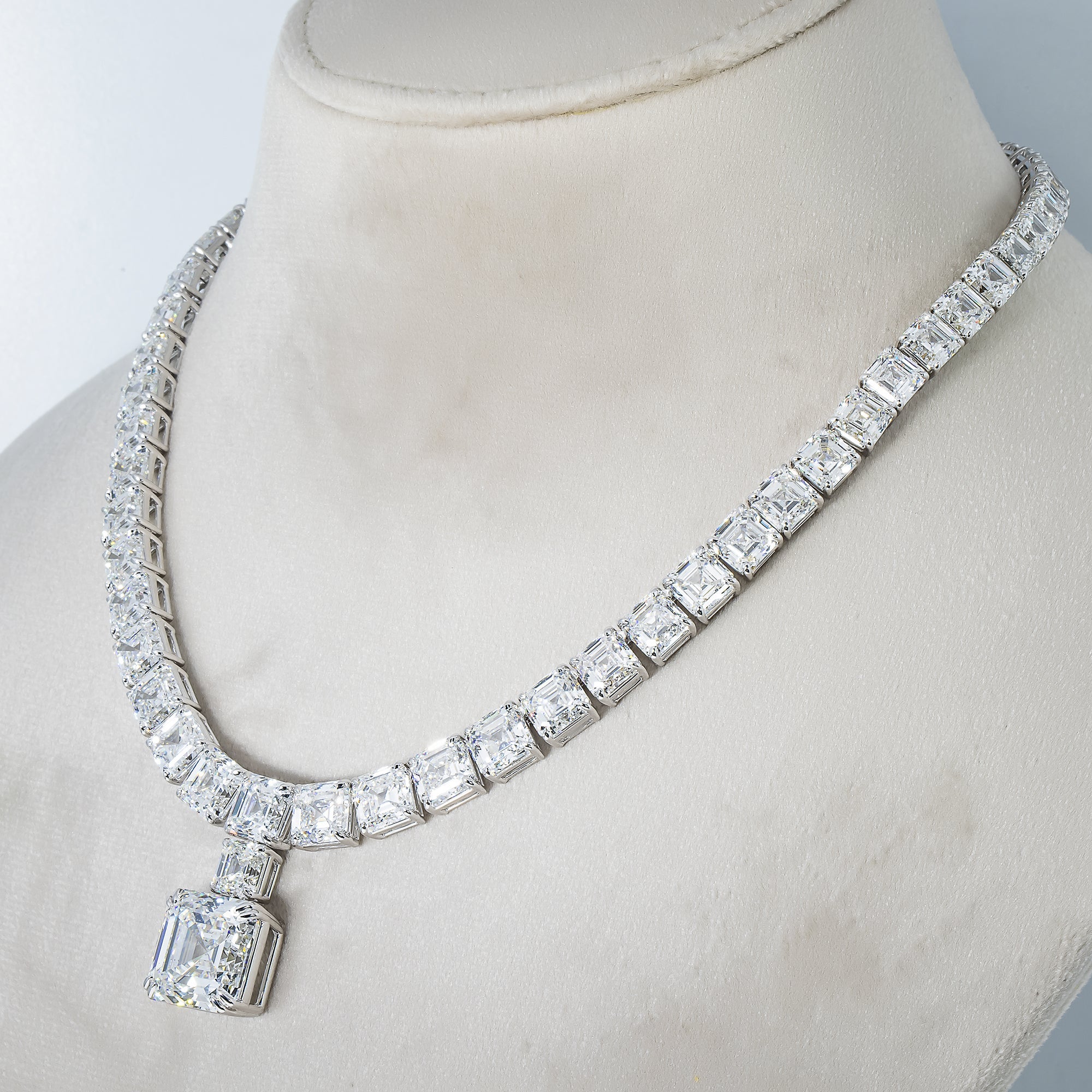 Igi 18K White Gold Full Asscher Cut Diamond Drop Necklace 138.23Ct Necklace