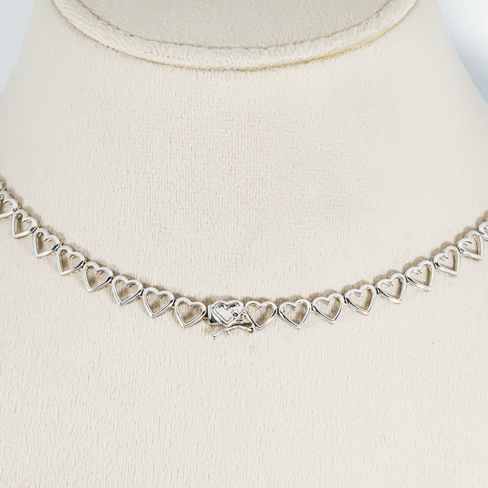 18K White Gold Multi Cut Diamond Drop Necklace 21.96ct