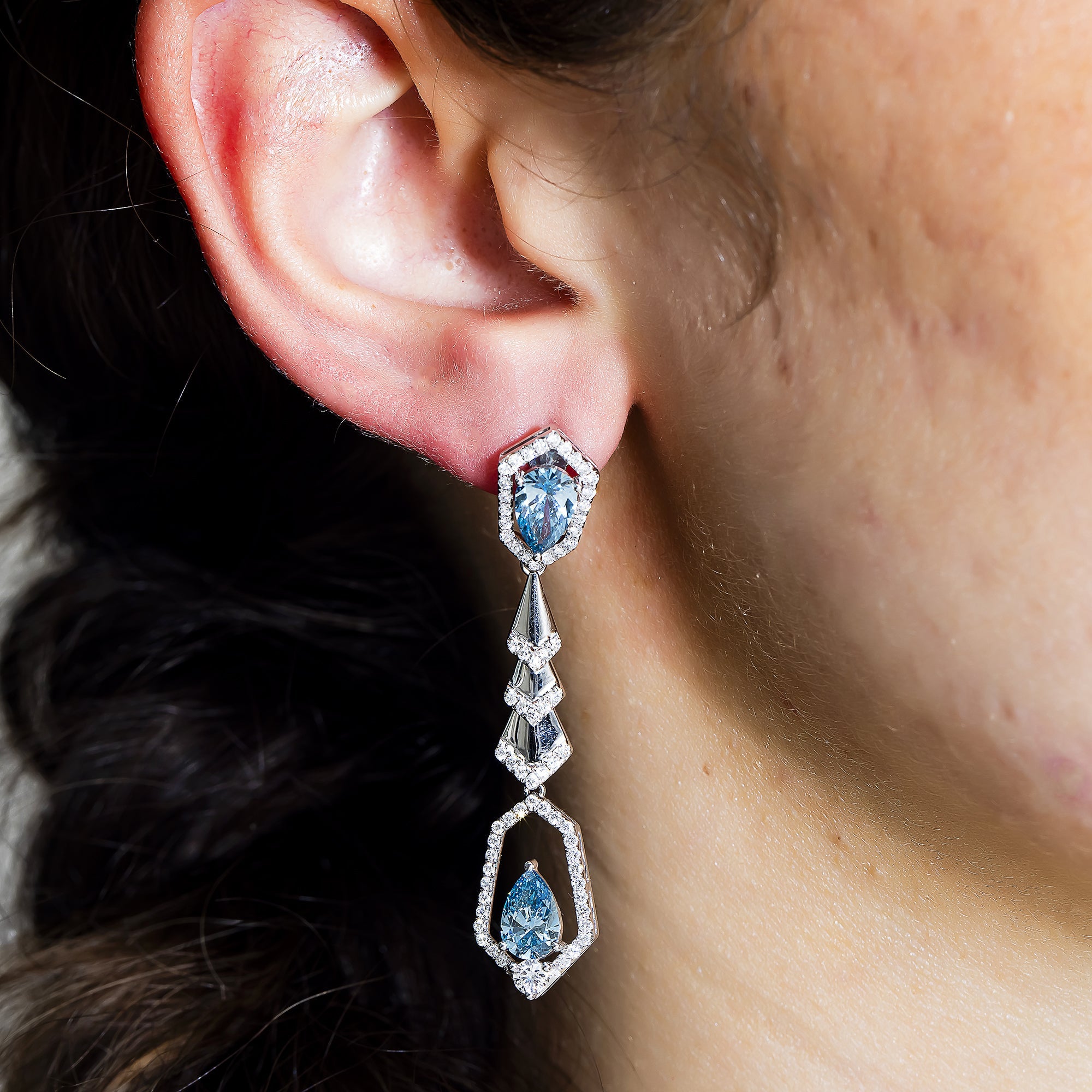18K White Gold Pear Cut Fancy Vivid Blue Diamond Geometric Drop Earrings 5.59Ctw
