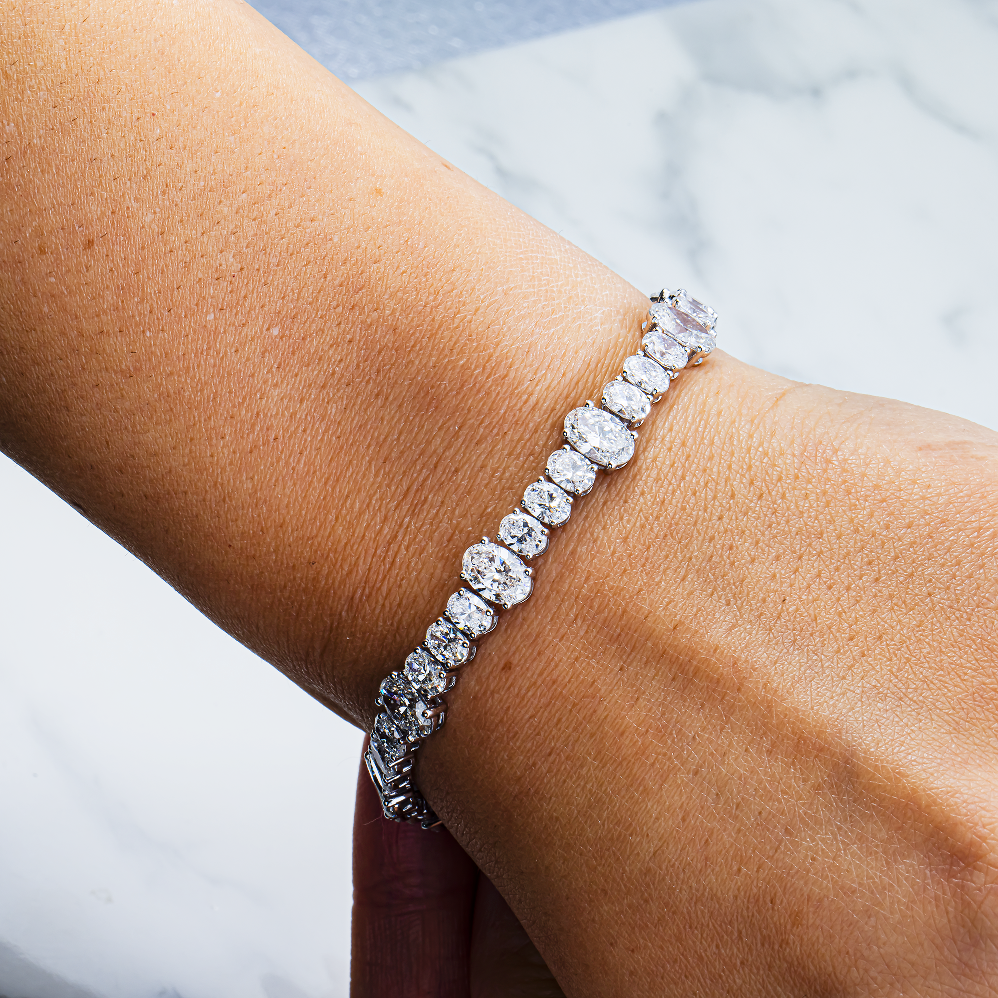 14K White Gold Oval Diamond Tennis Bracelet 17.51ct