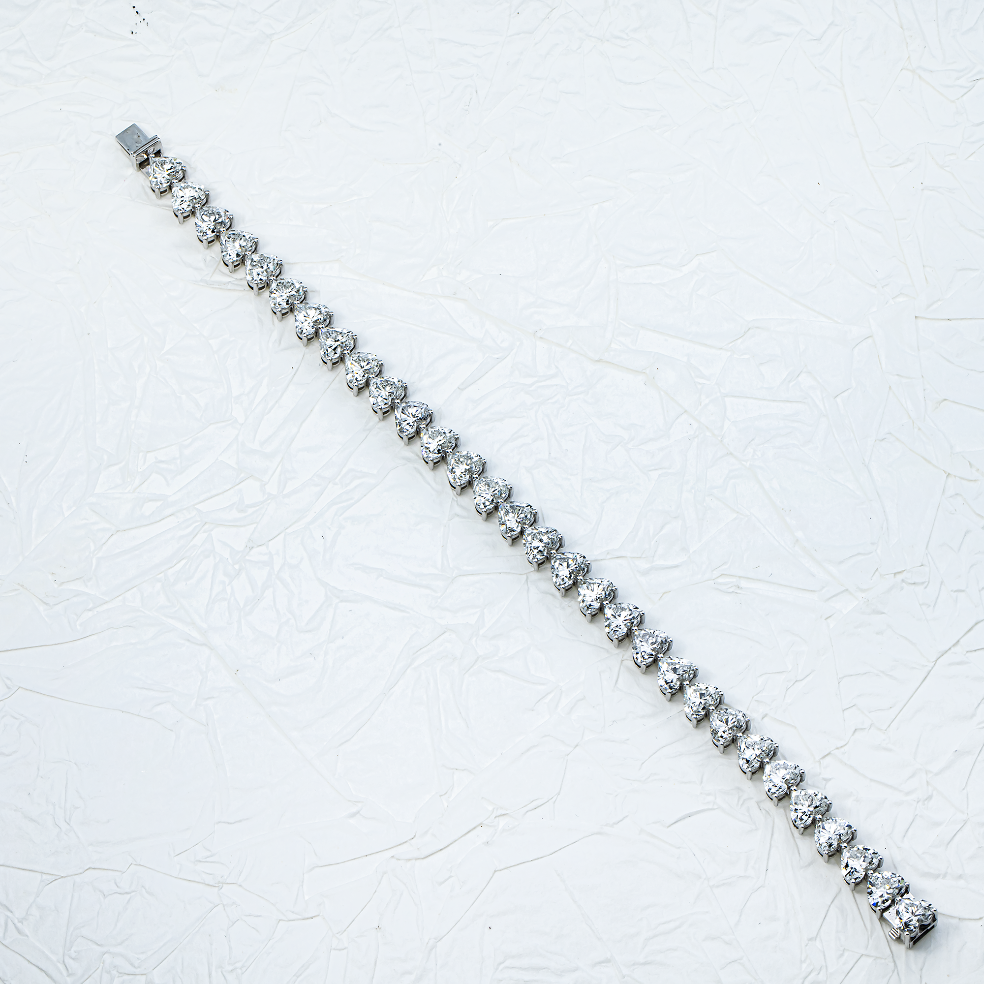 GIA 18K White Gold Heart Diamond Tennis Bracelet 21.20ct