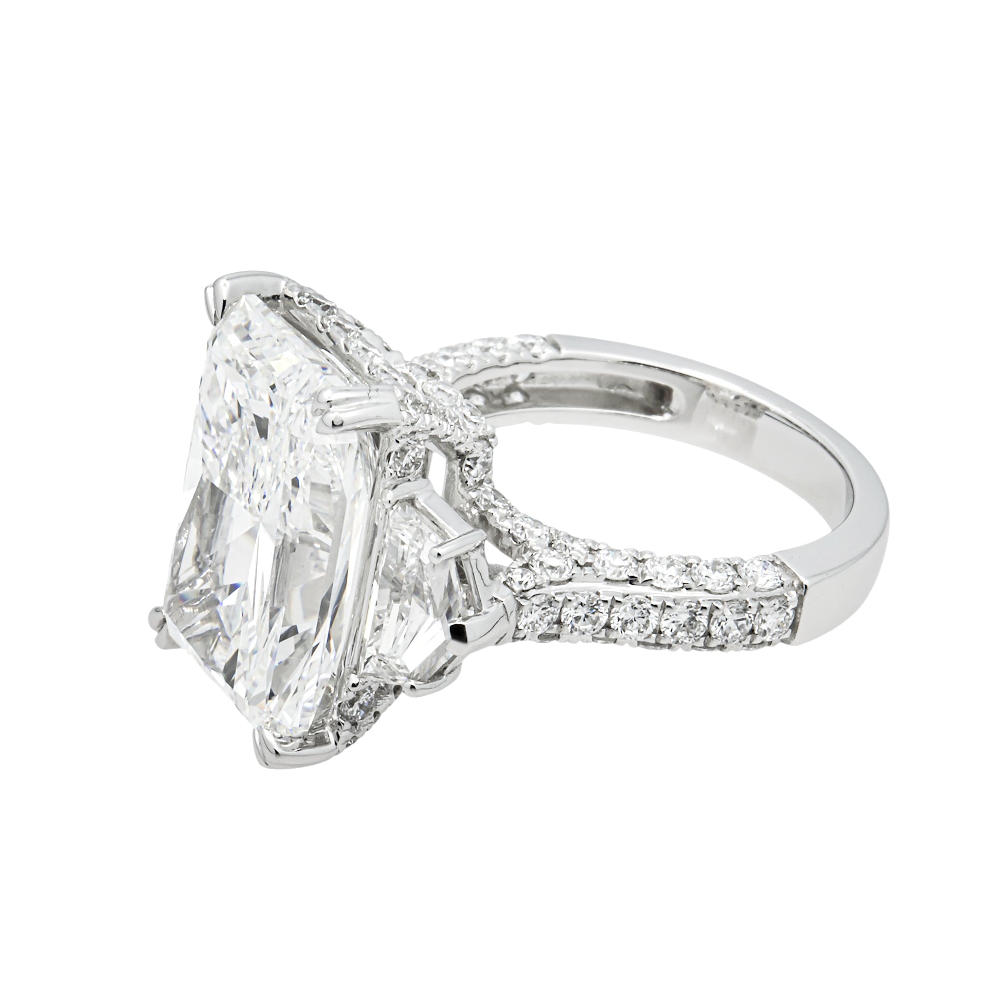 14K White Gold 11.0ct Radiant Diamond Engagement Ring 14.33ctw