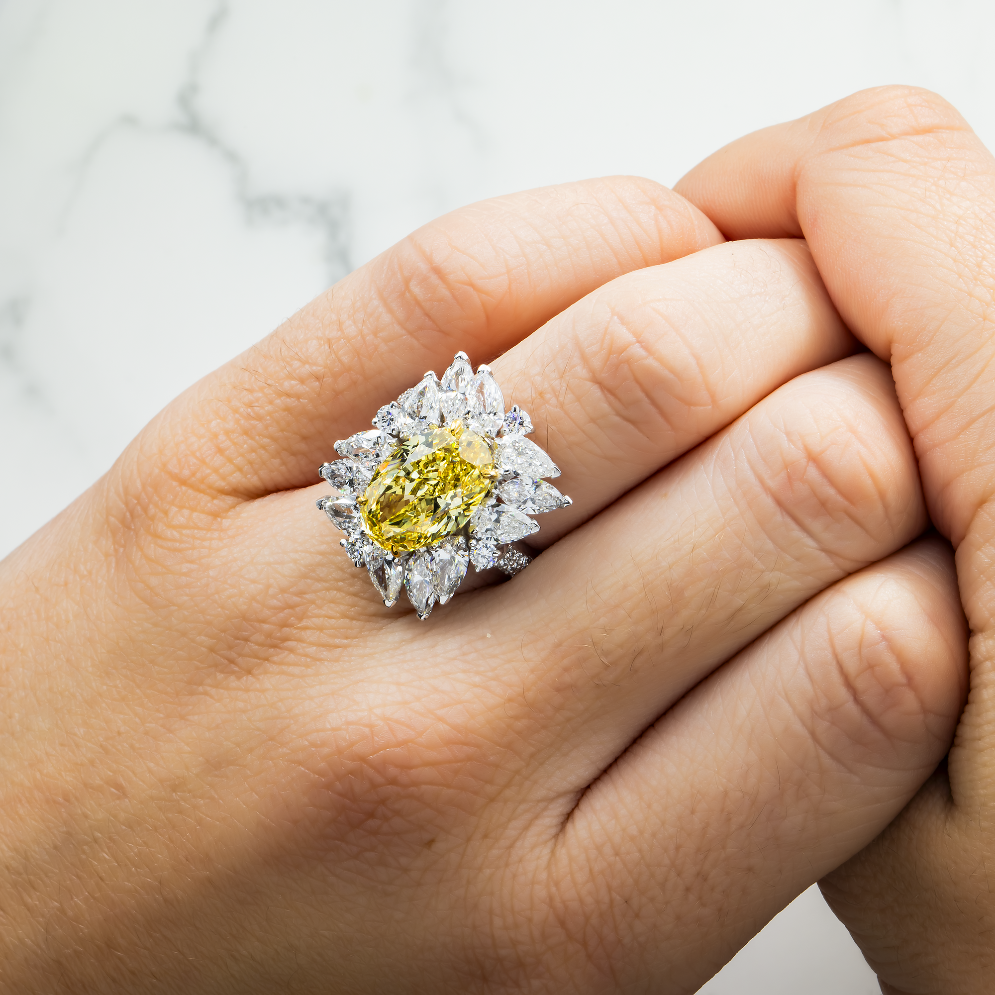 14K White Gold 6.49ct Oval Fancy Yellow & White Diamond Ring 10.50ctw