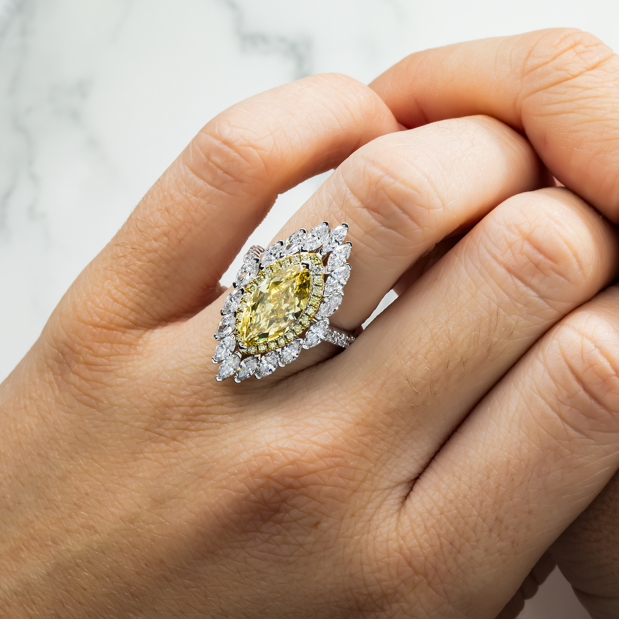 14K White Gold 3.56ct Fancy Yellow & White Marquise Diamond Ring 5.71ctw