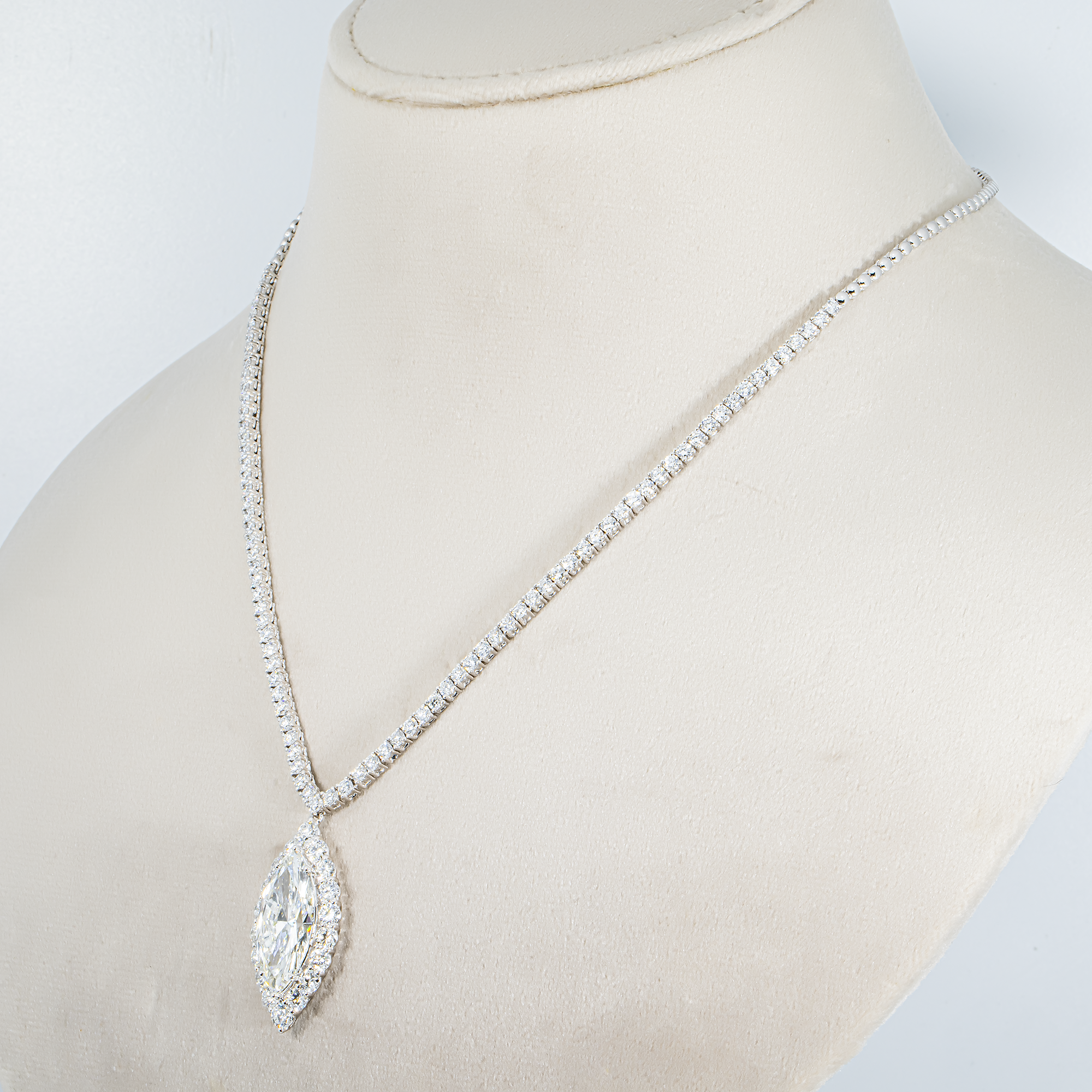 IGI 18K White Gold Marquise & Round Diamond Tennis Chain 13.80ct