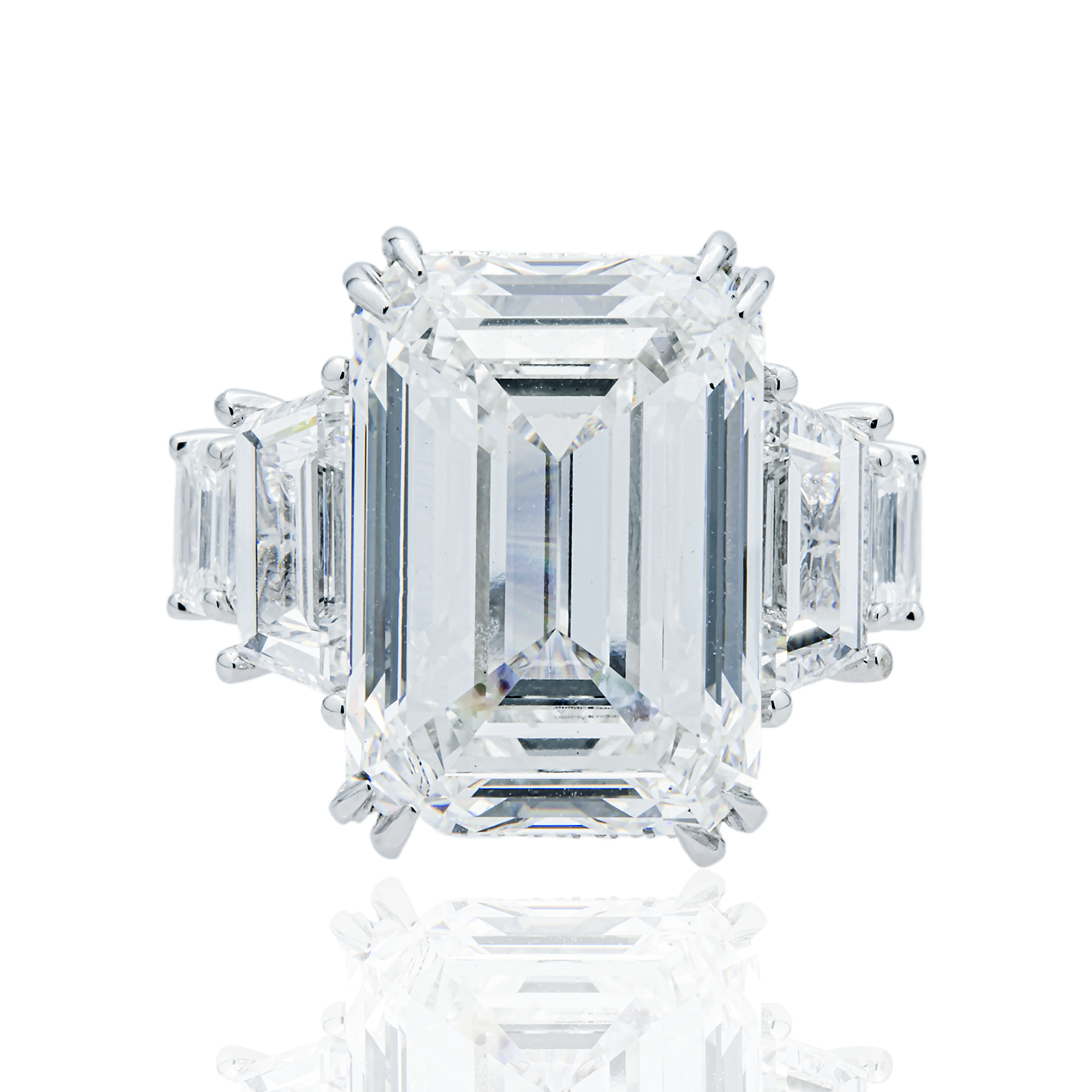 18K White Gold 20.01ct Emerald Diamond Engagement Ring 28.51ctw
