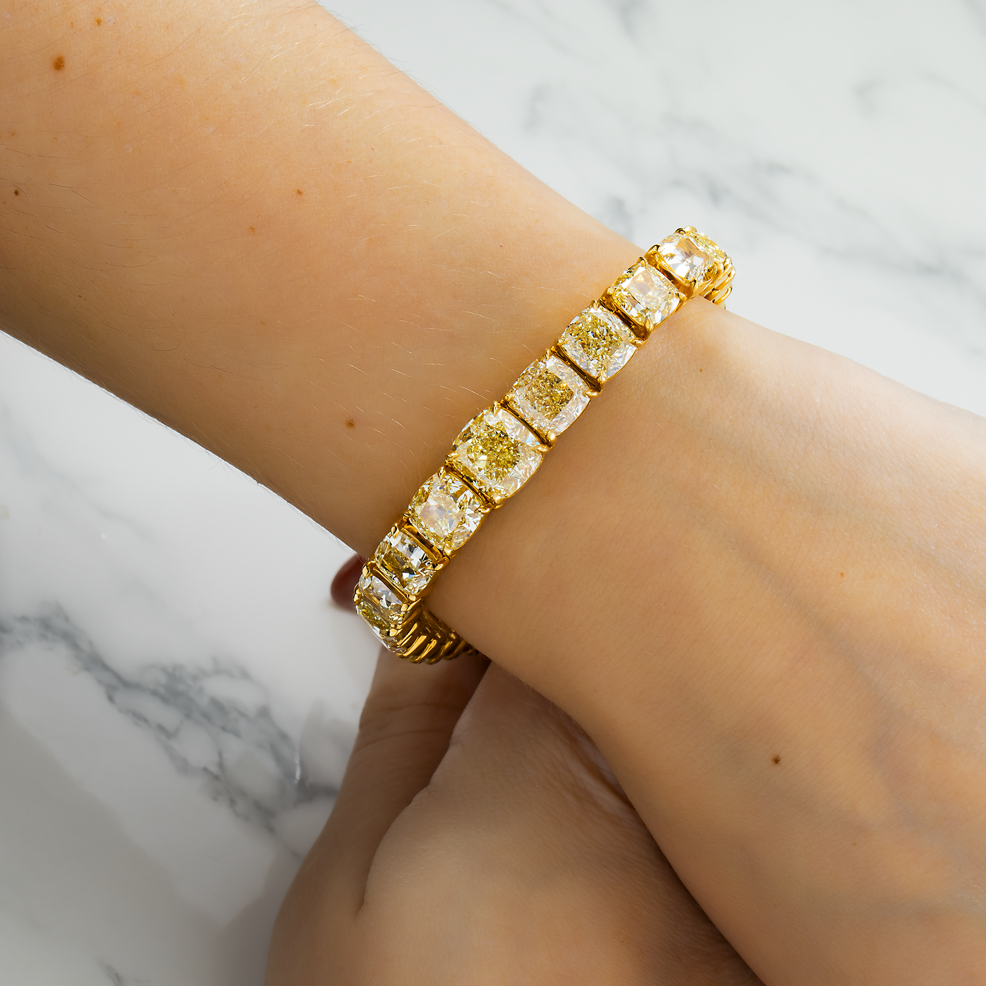 18K Yellow Gold Fancy Yellow Graduated Cushion Diamond Tennis Bracelet 44.33ct