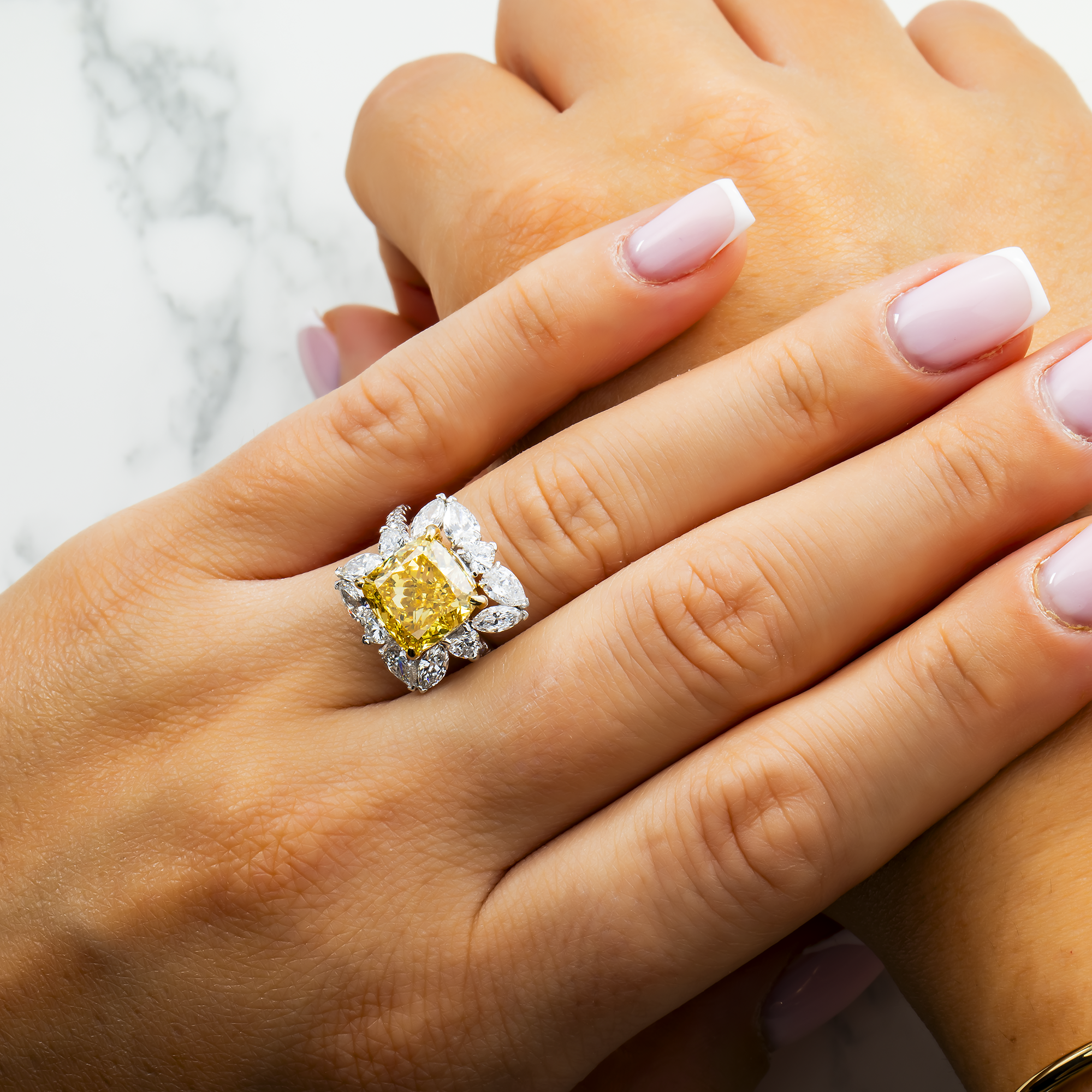 14K White Gold 5.0ct Cushion Fancy Yellow Diamond Ring 7.03ctw