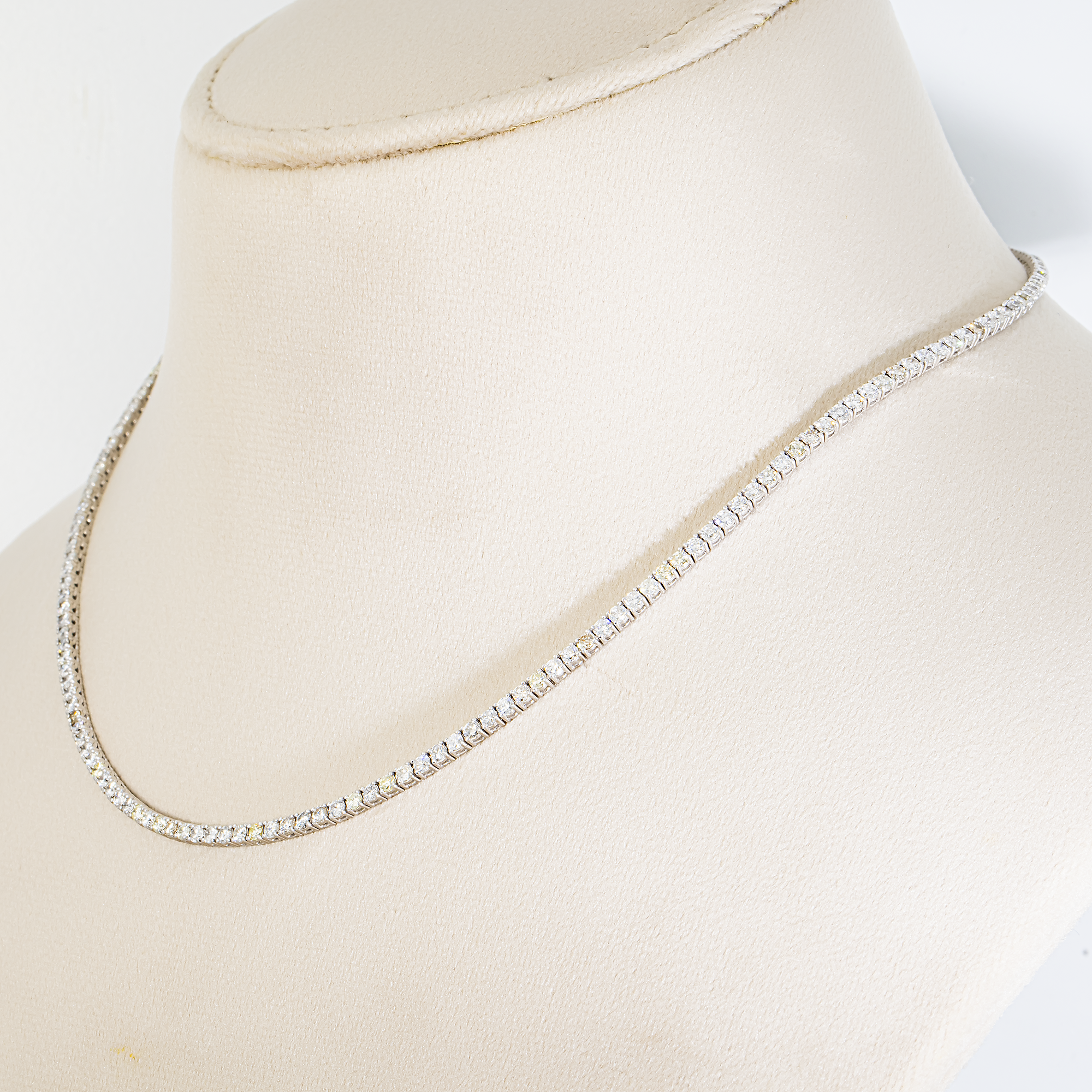 14K White Gold Round Diamond Tennis Chain 6.0ct